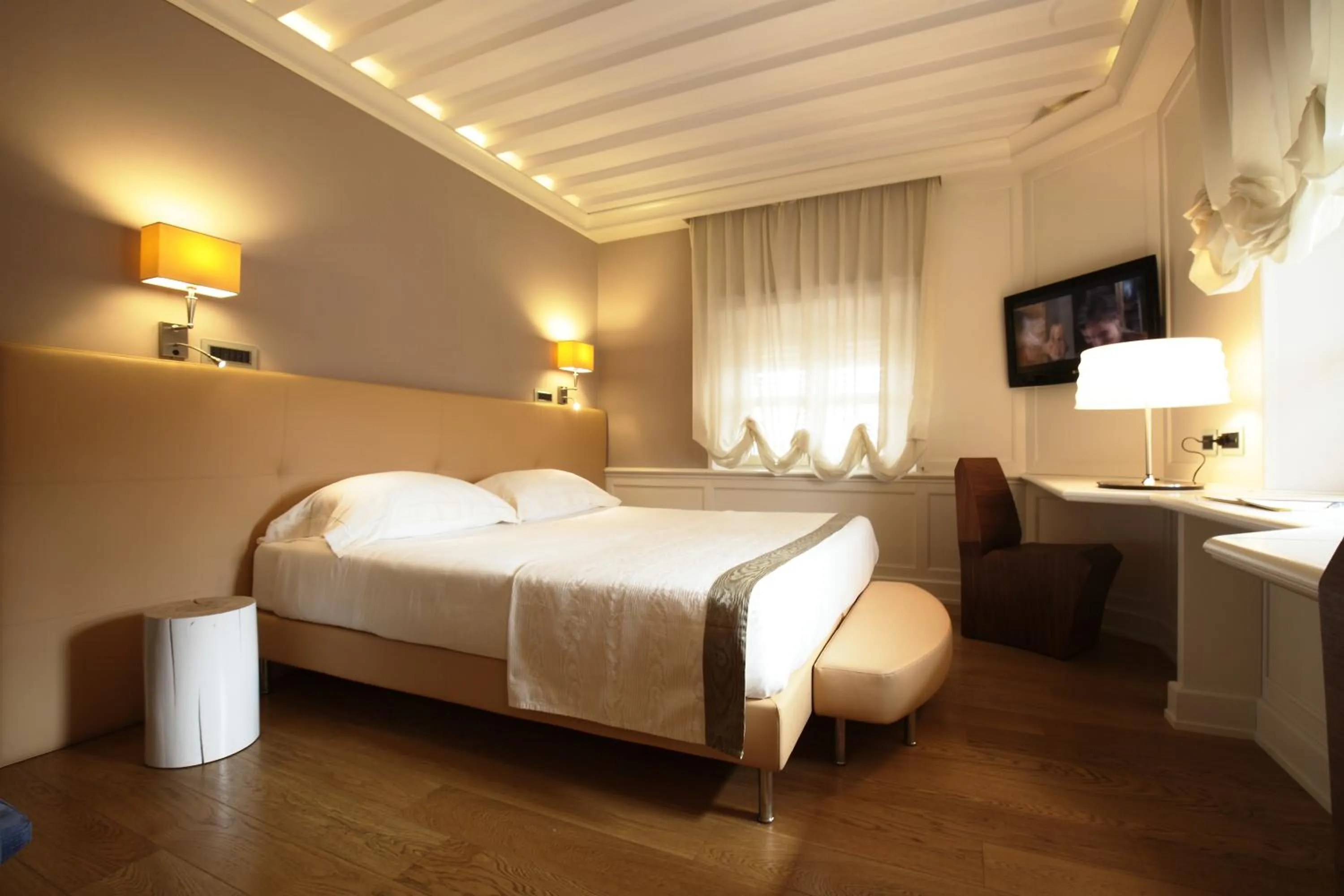 Bed in Albergo Celide