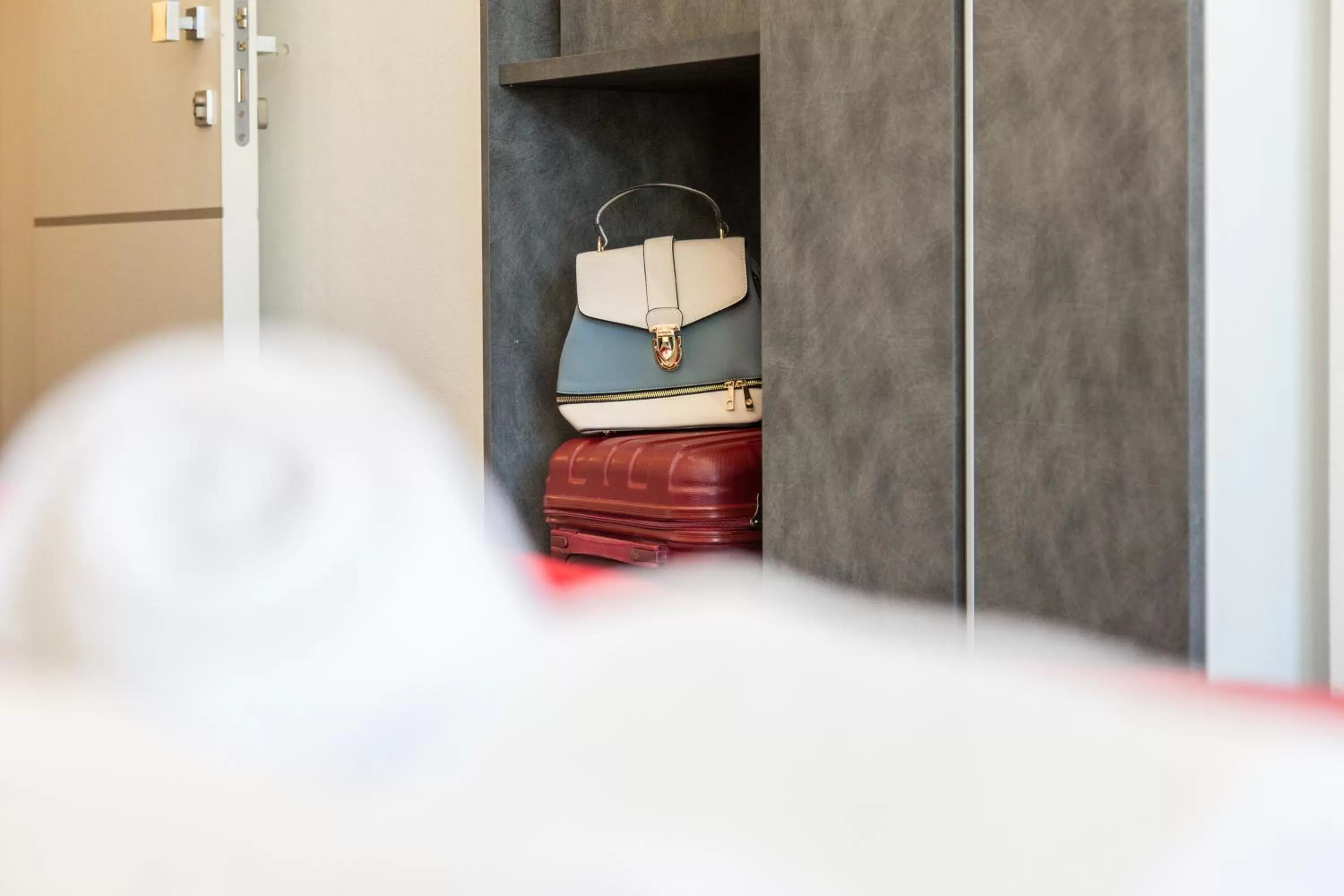 Bed, Bathroom in Incantos charme B&B