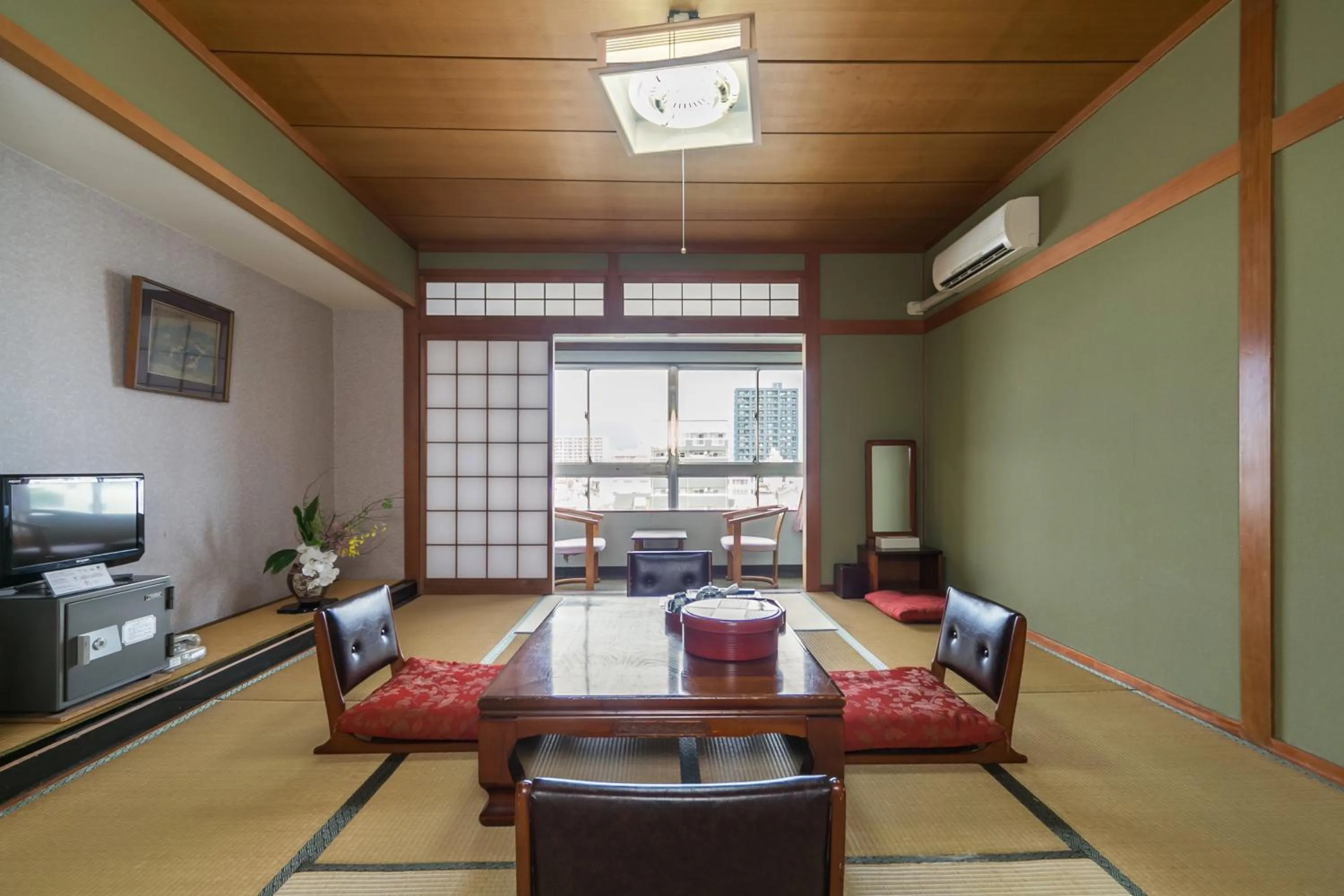 Photo of the whole room in Shoei Daini Bekkan