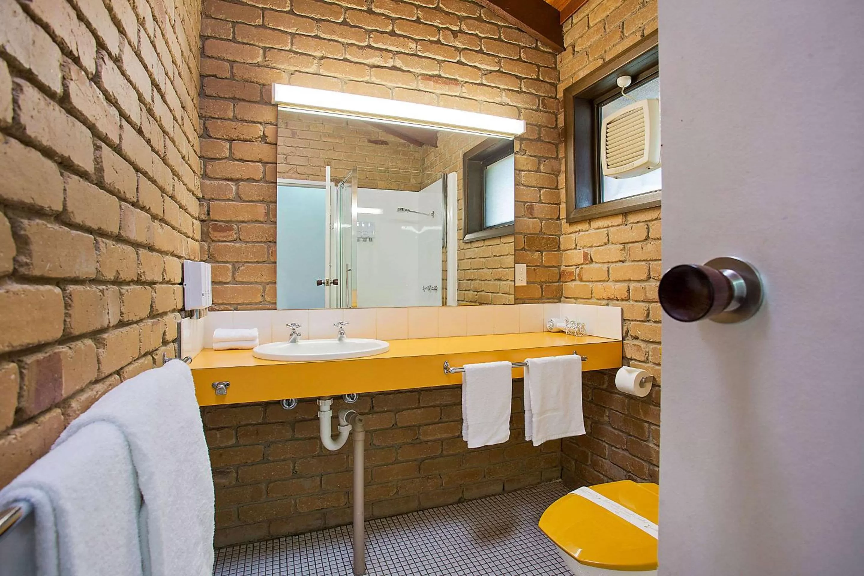 Bathroom in Goldfields Motel