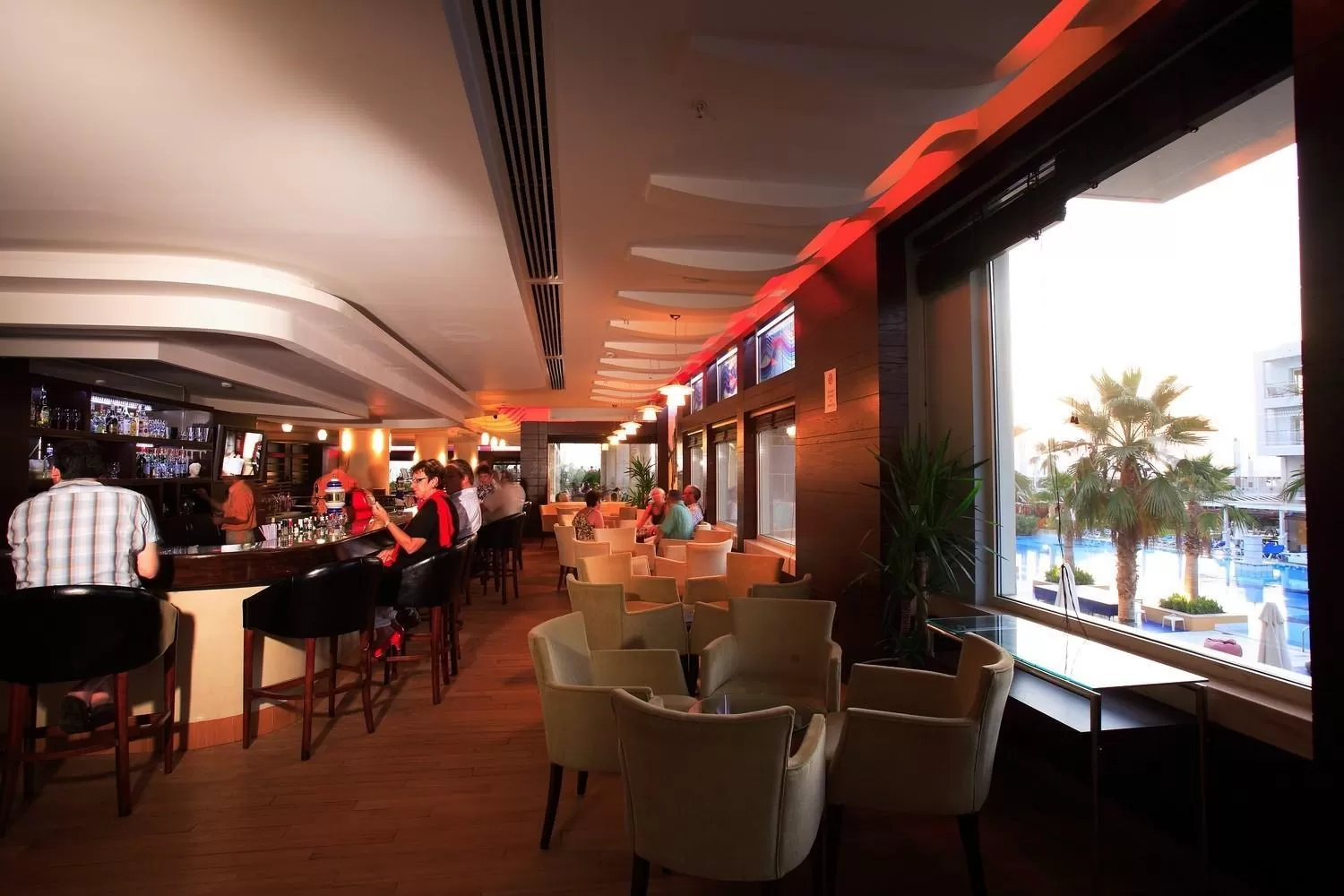 Restaurant/places to eat in La Blanche Resort & Spa