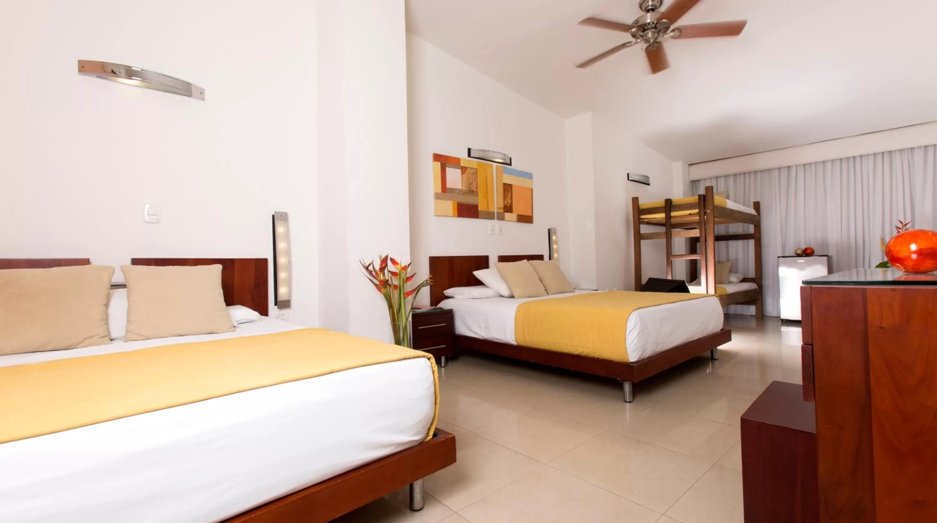 Photo of the whole room, Bed in Atlantis Plaza Hotel Cúcuta
