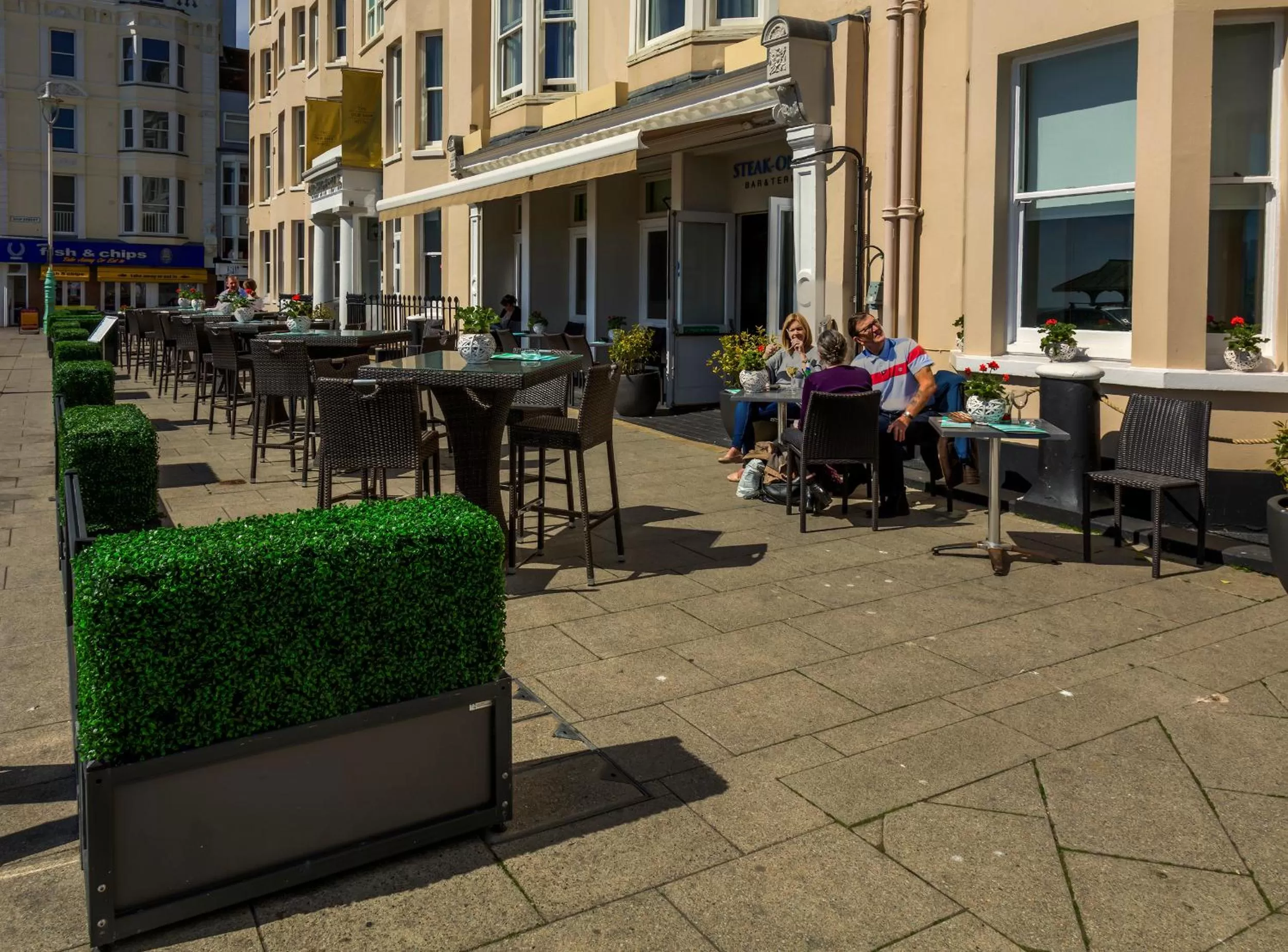 Food and drinks in The Old Ship Hotel