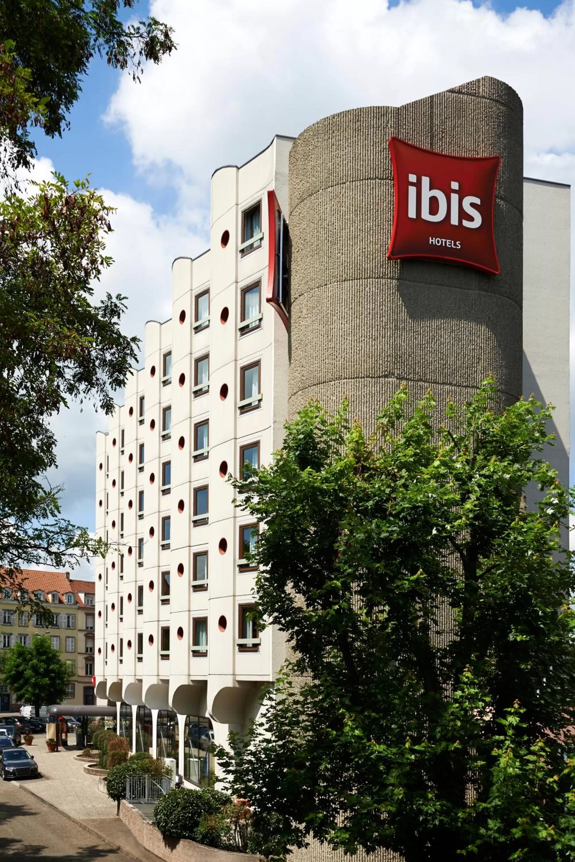 Facade/entrance in ibis Strasbourg Centre Historique