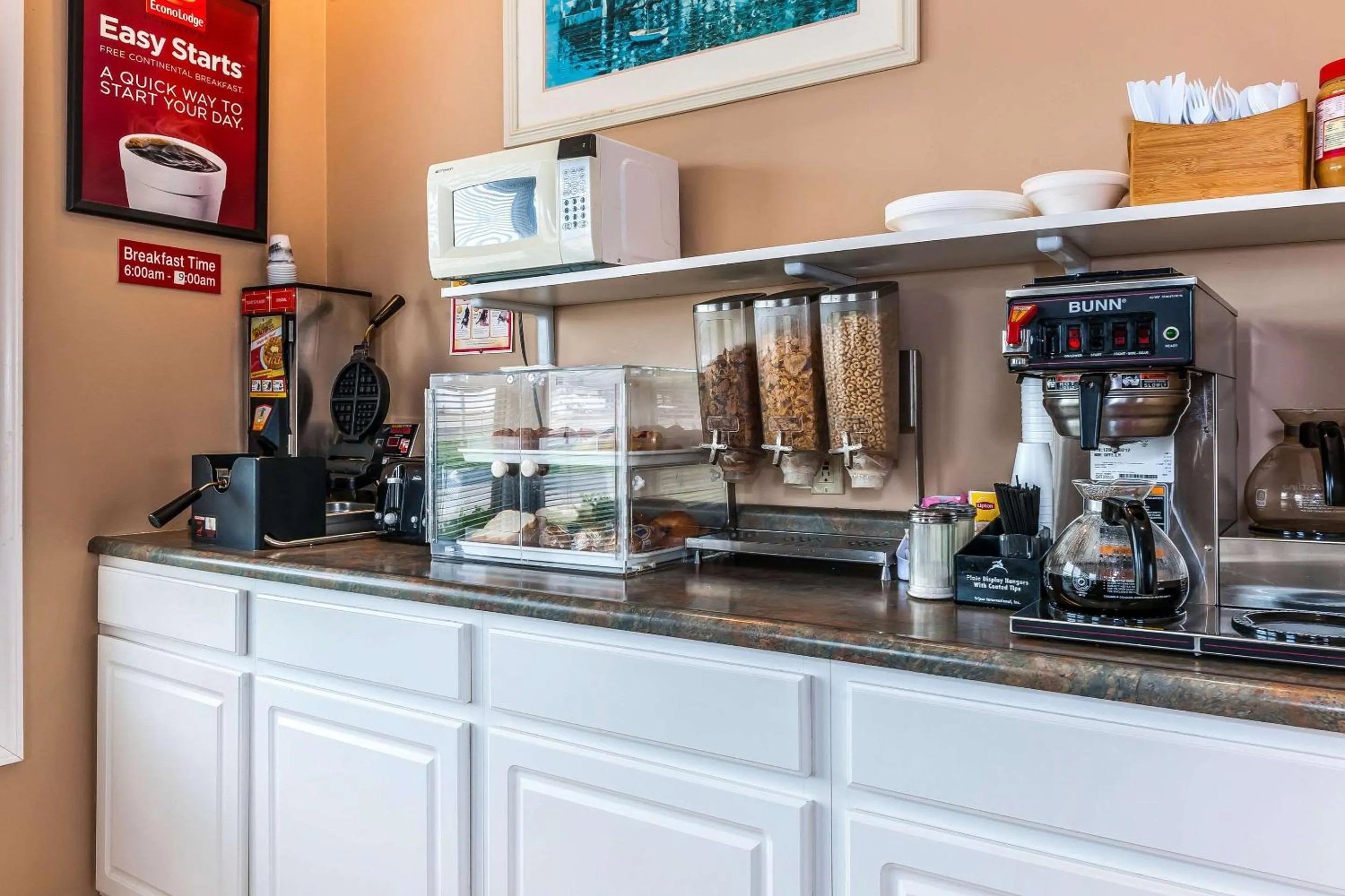 Restaurant/places to eat in Econo Lodge Vincennes