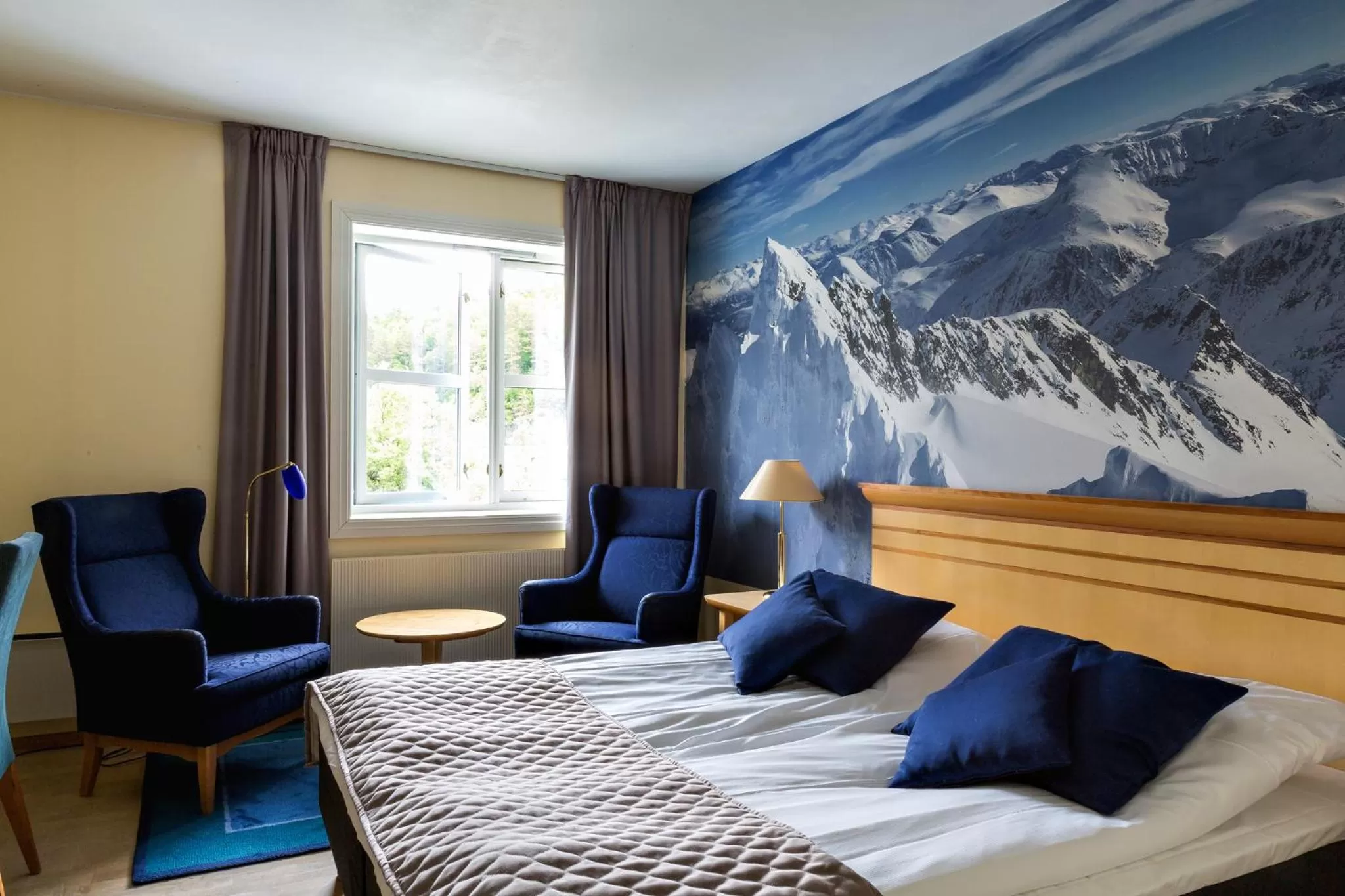Photo of the whole room, Bed in Dreges Hotell - by Classic Norway Hotels
