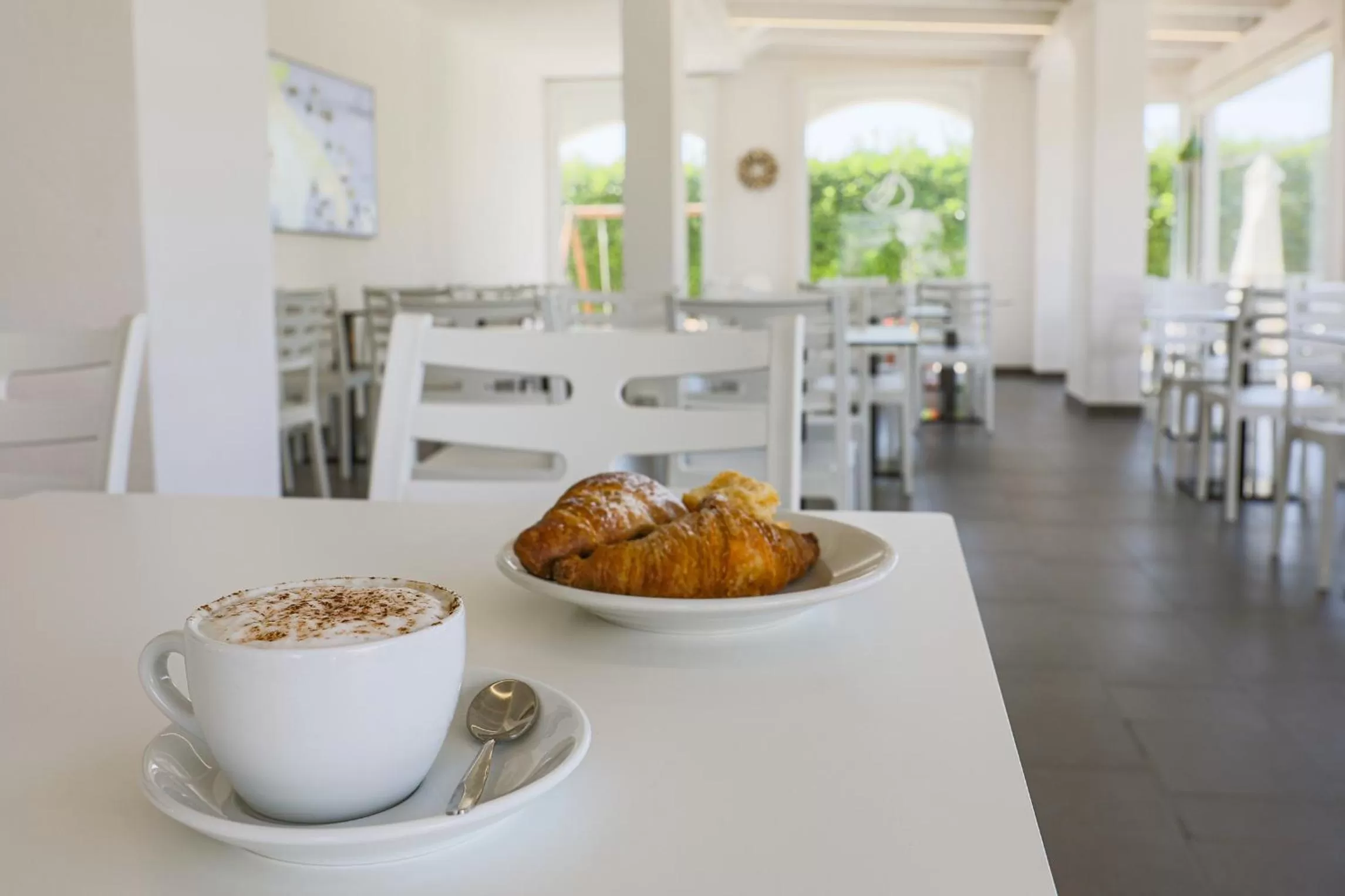 Food and drinks in Donnosanto Residence Torre Santa Sabina