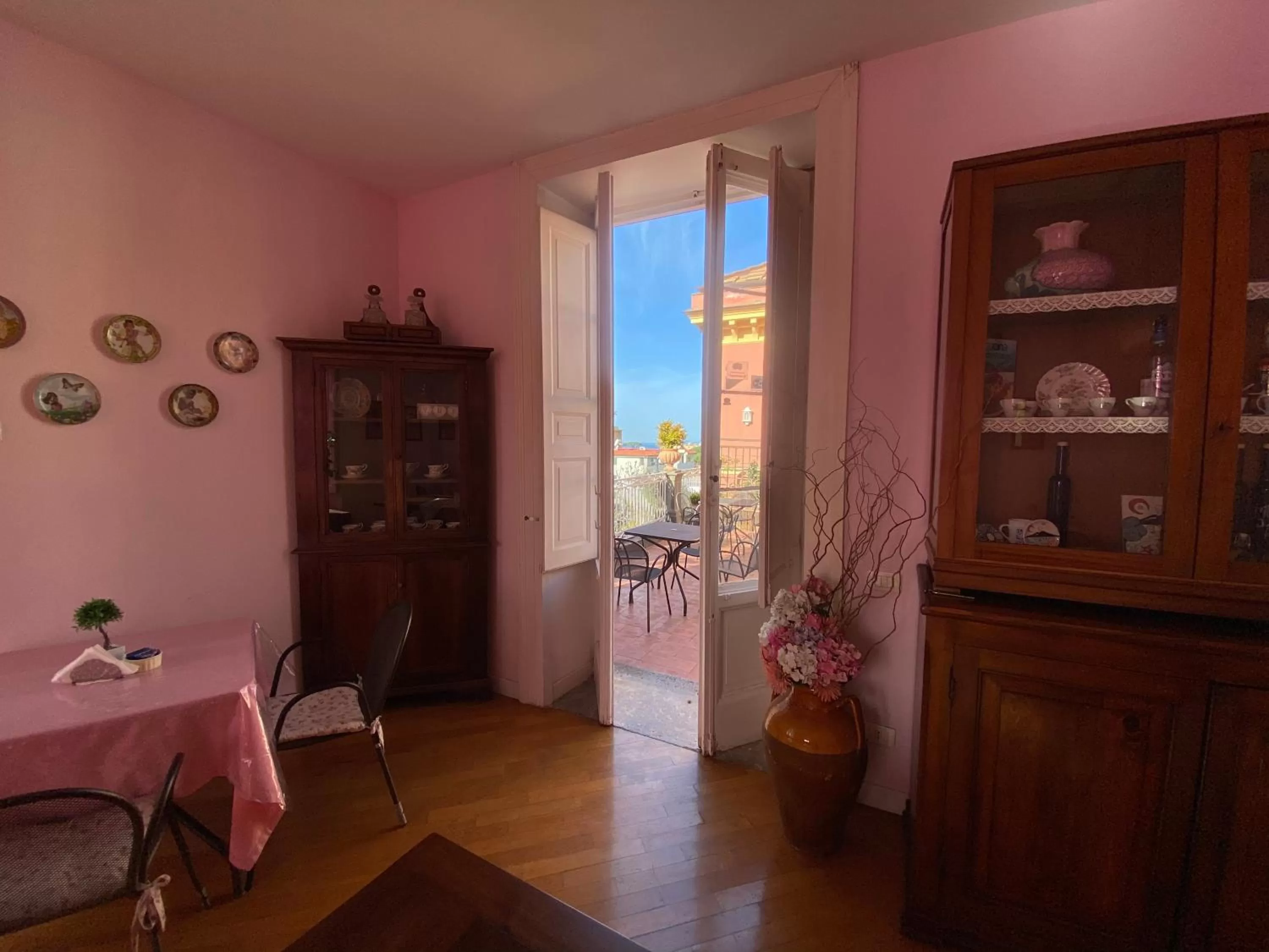 Restaurant/places to eat in The Secret Garden Relais