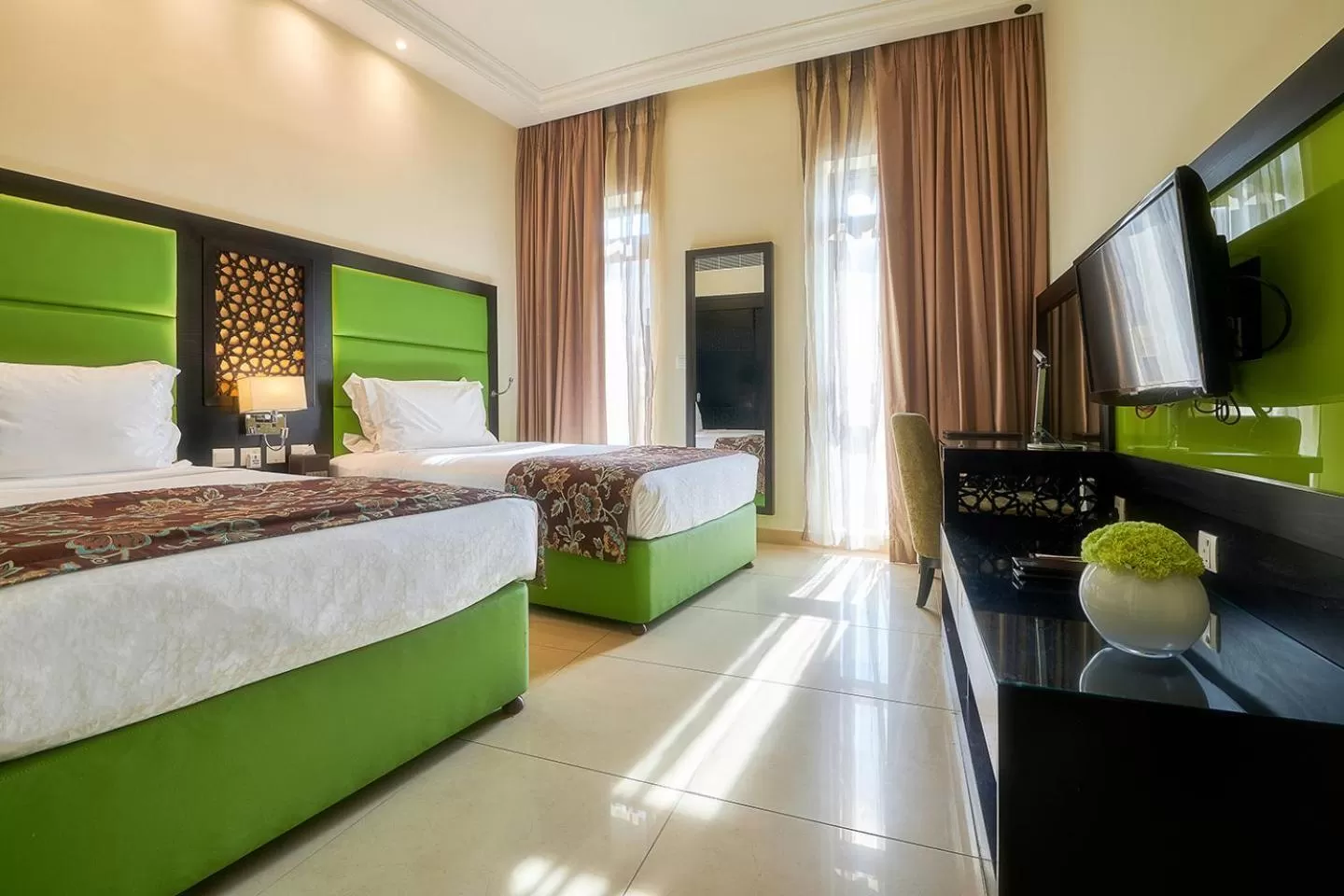 Photo of the whole room, Bed in Bahi Ajman Palace Hotel