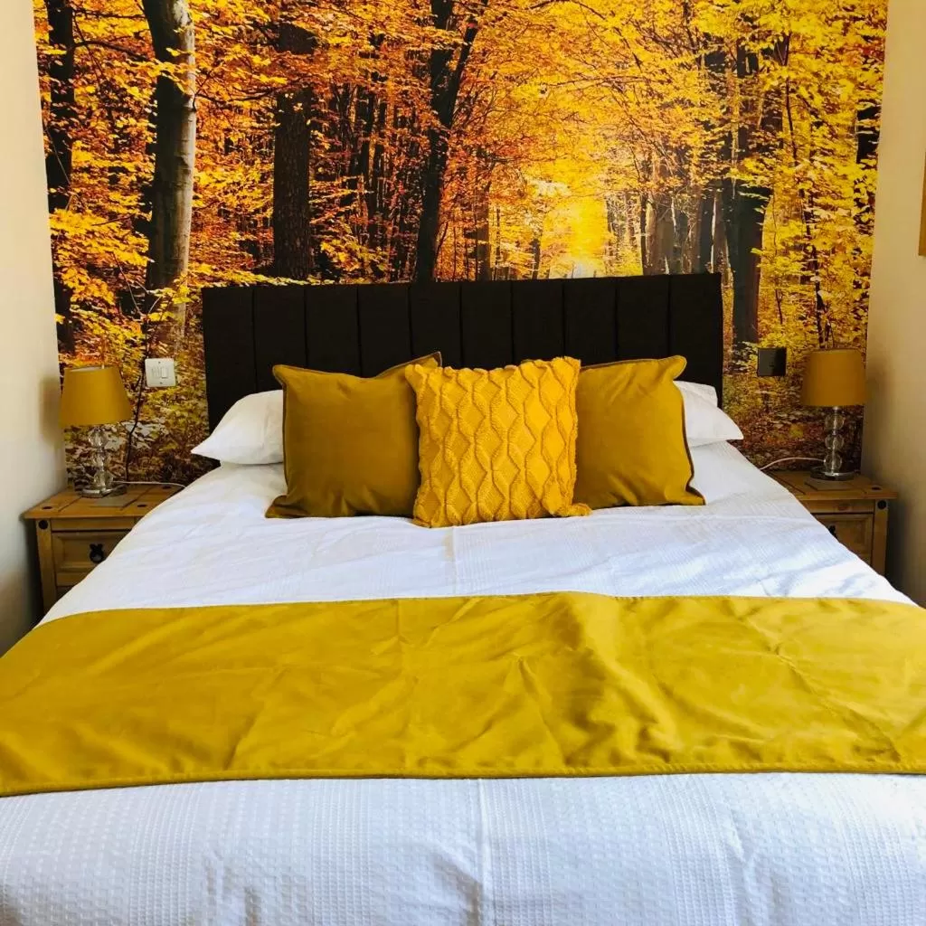 Bedroom, Bed in All Seasons Bed & Breakfast - Adults Only