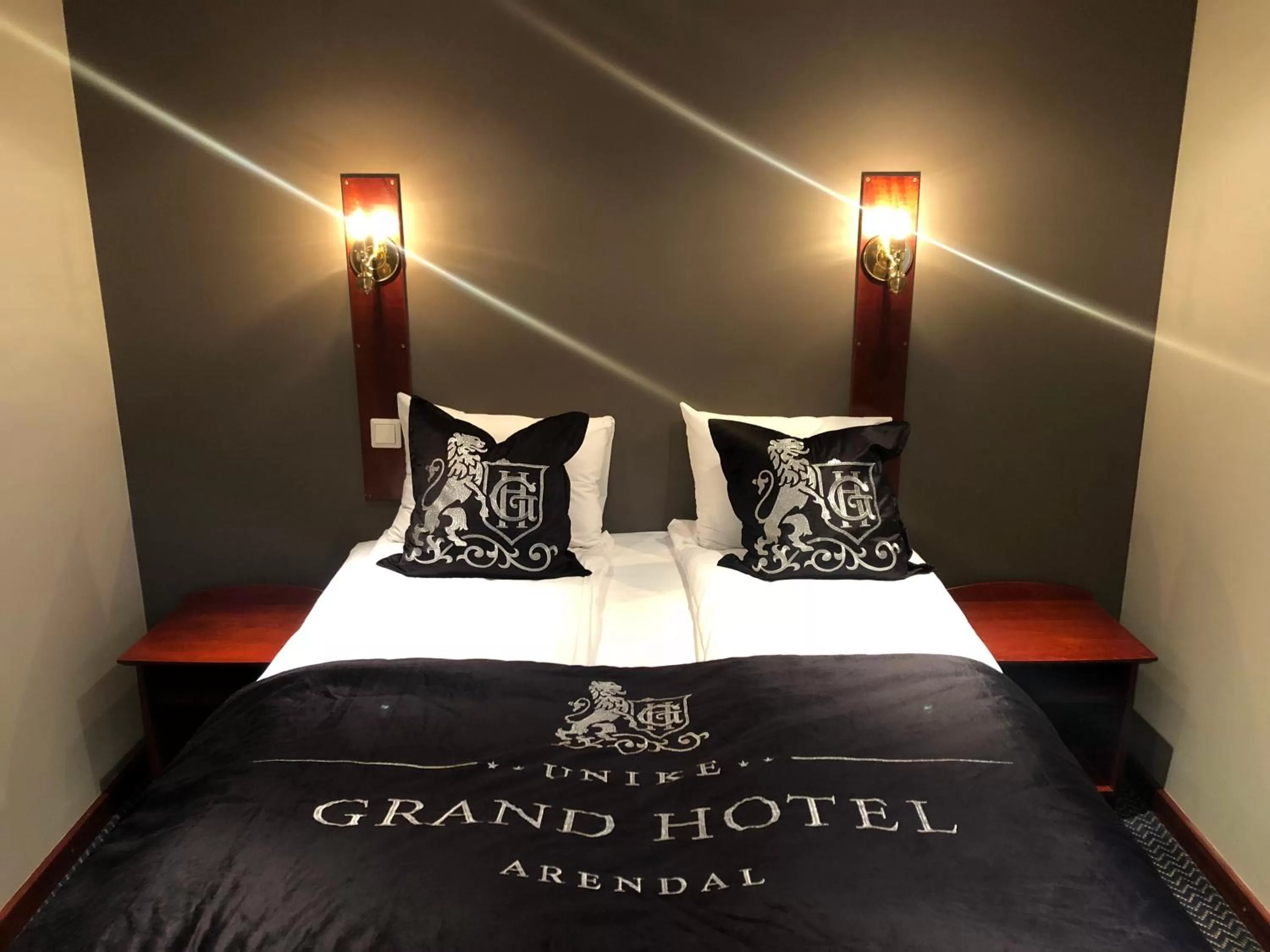 Bed in Grand Hotel Arendal - Unike Hoteller