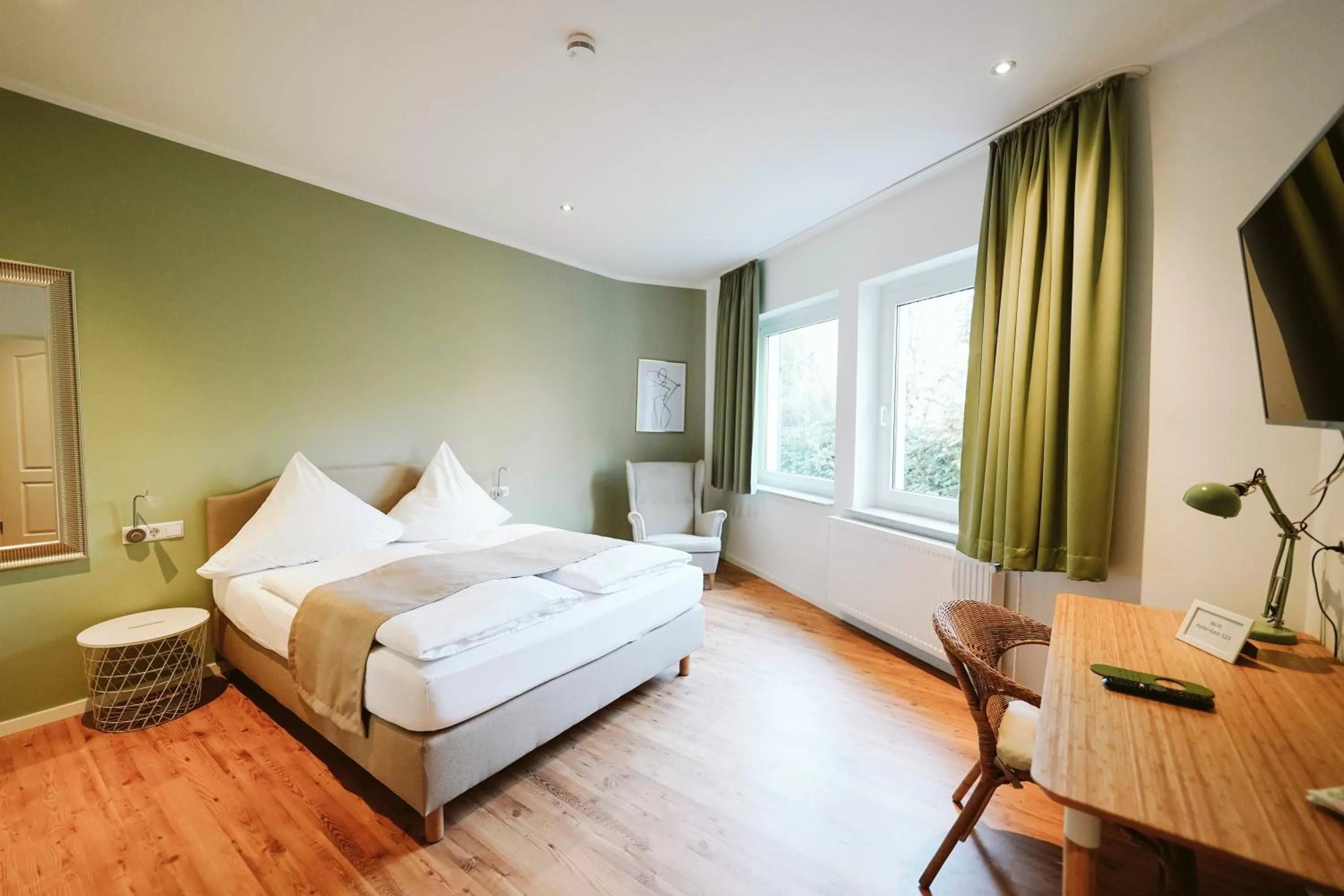 Bed in Hotel Grüner Baum