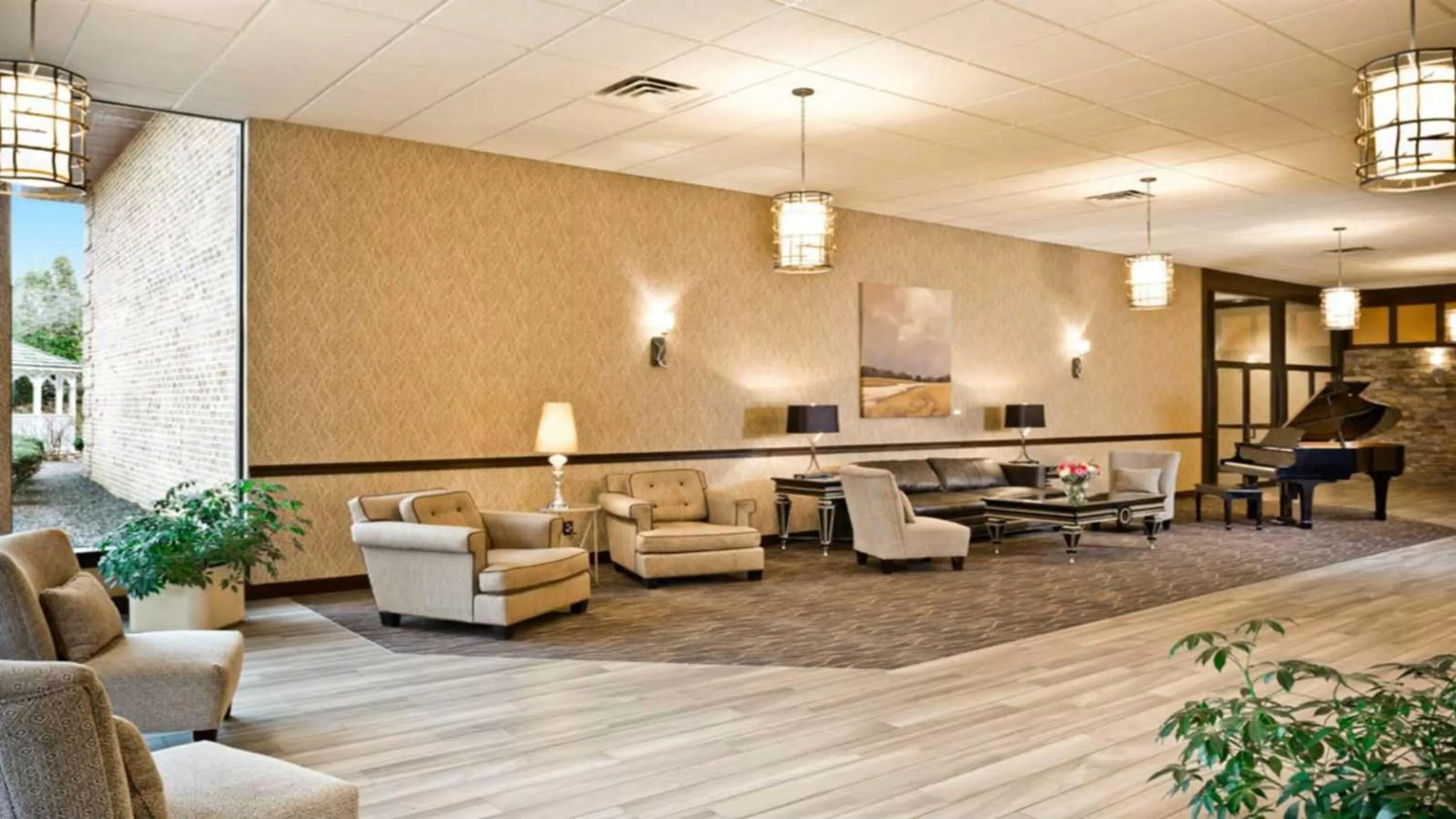 Communal lounge/ TV room in Wyndham Garden York