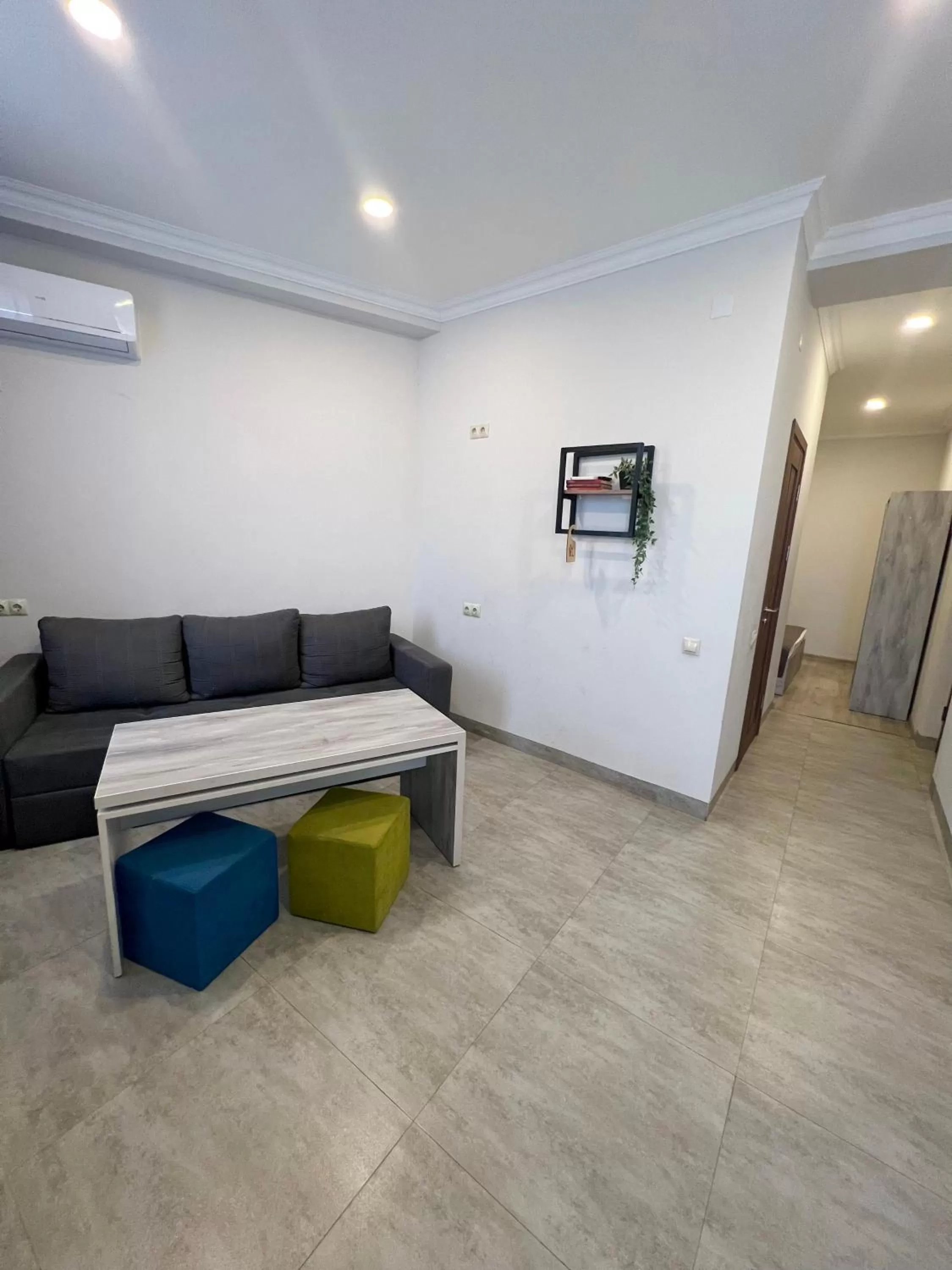 Living room in Menua by Horizon Hotels, Yerevan