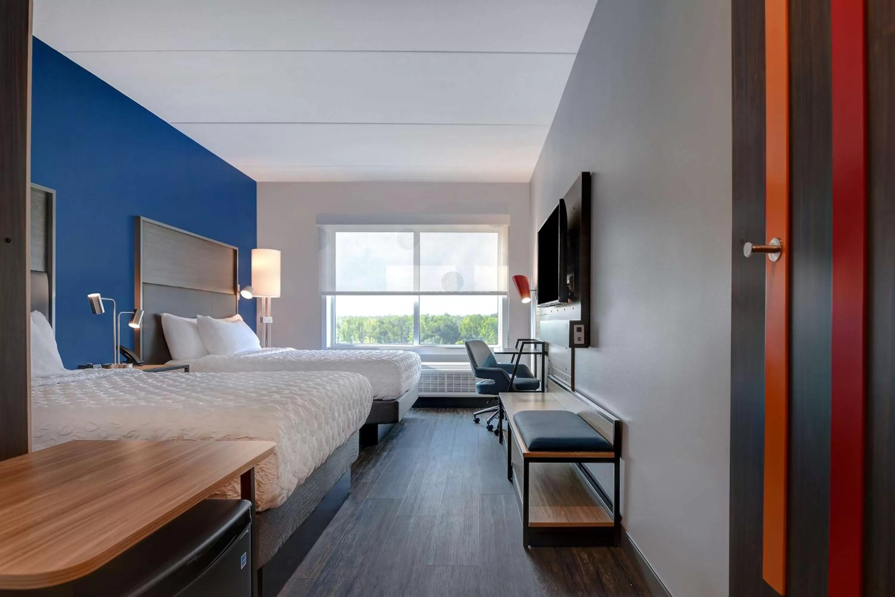 Bedroom, Bed in Tru By Hilton Macon North, Ga