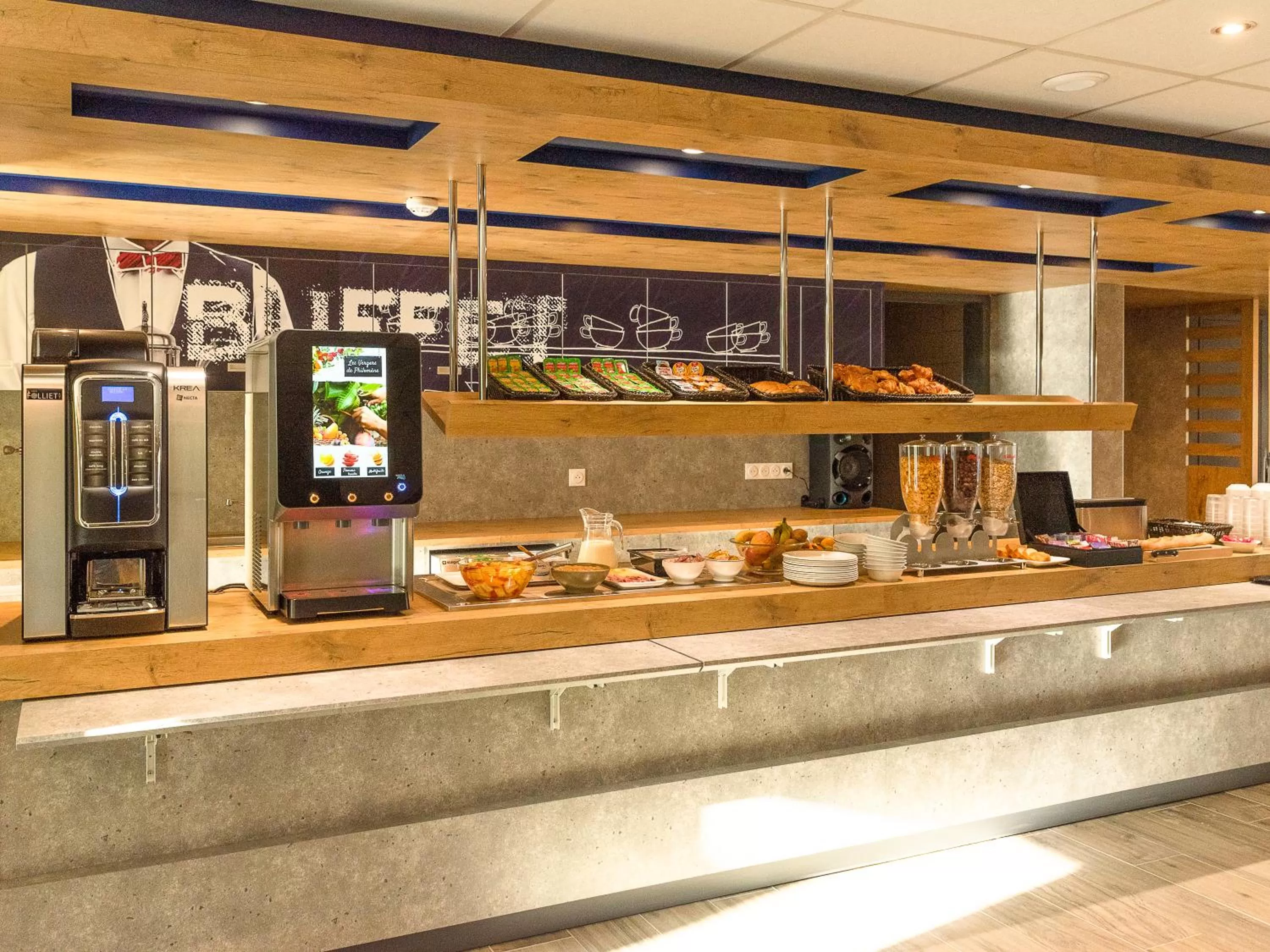 Breakfast in ibis Budget Cognac