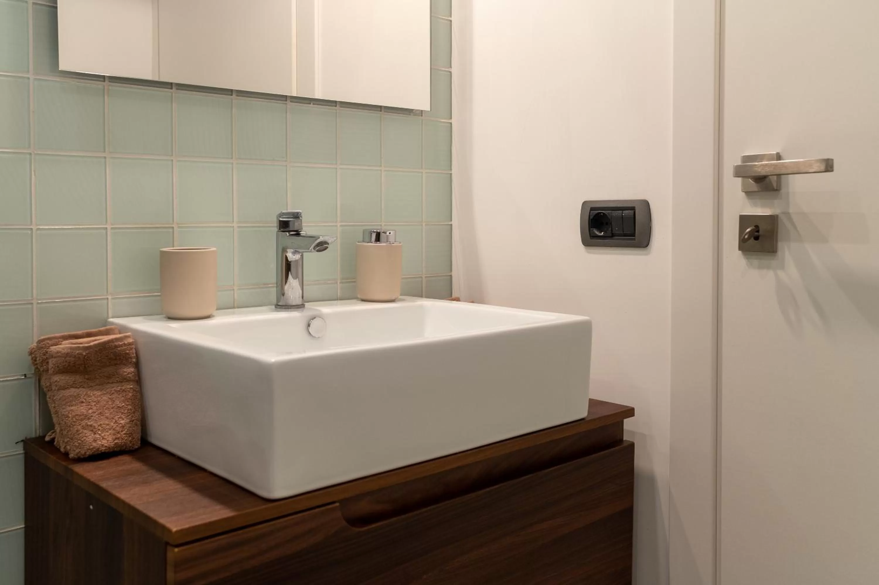 Bathroom in ROOMITO apartments