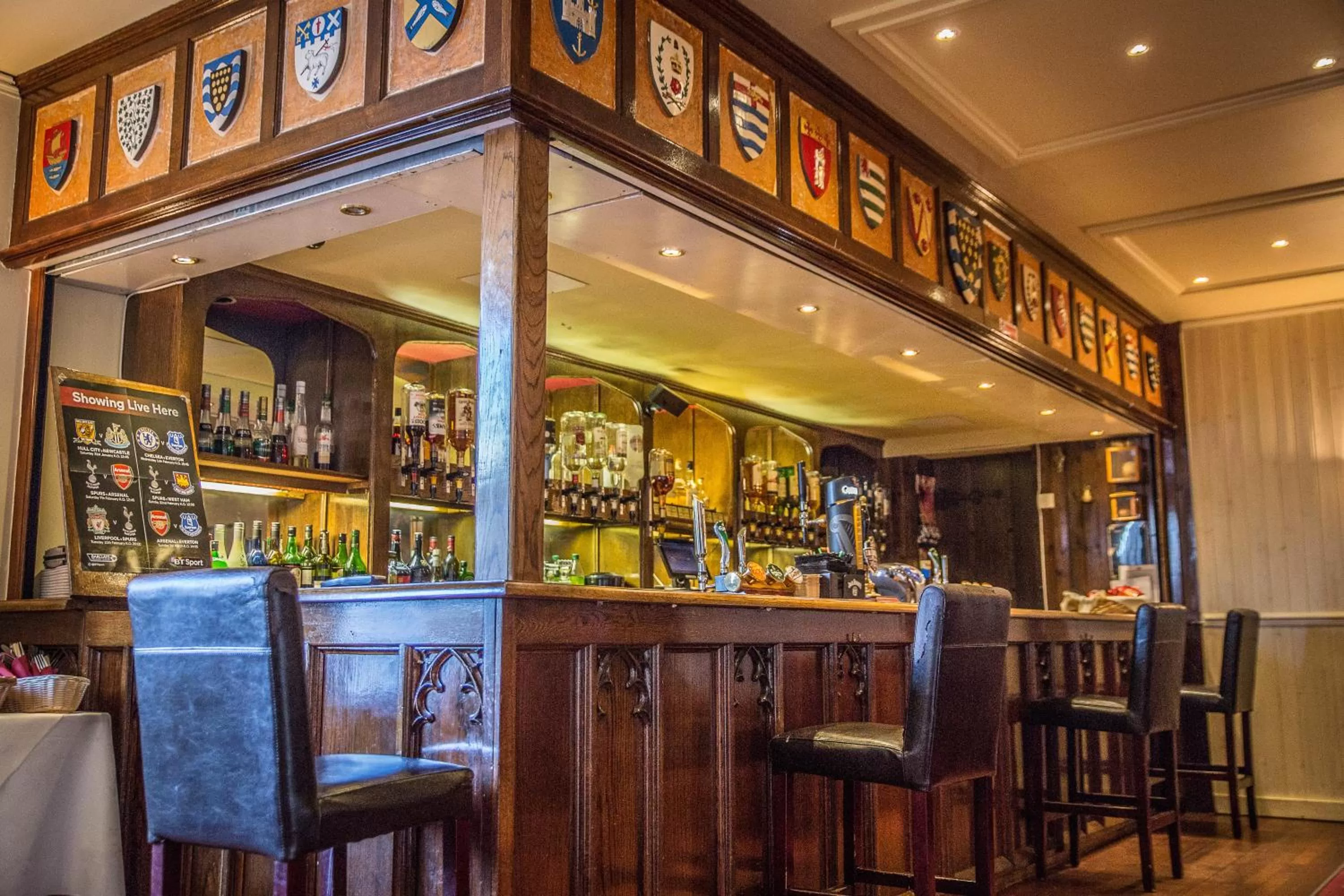 Lounge or bar in The Queens Hotel