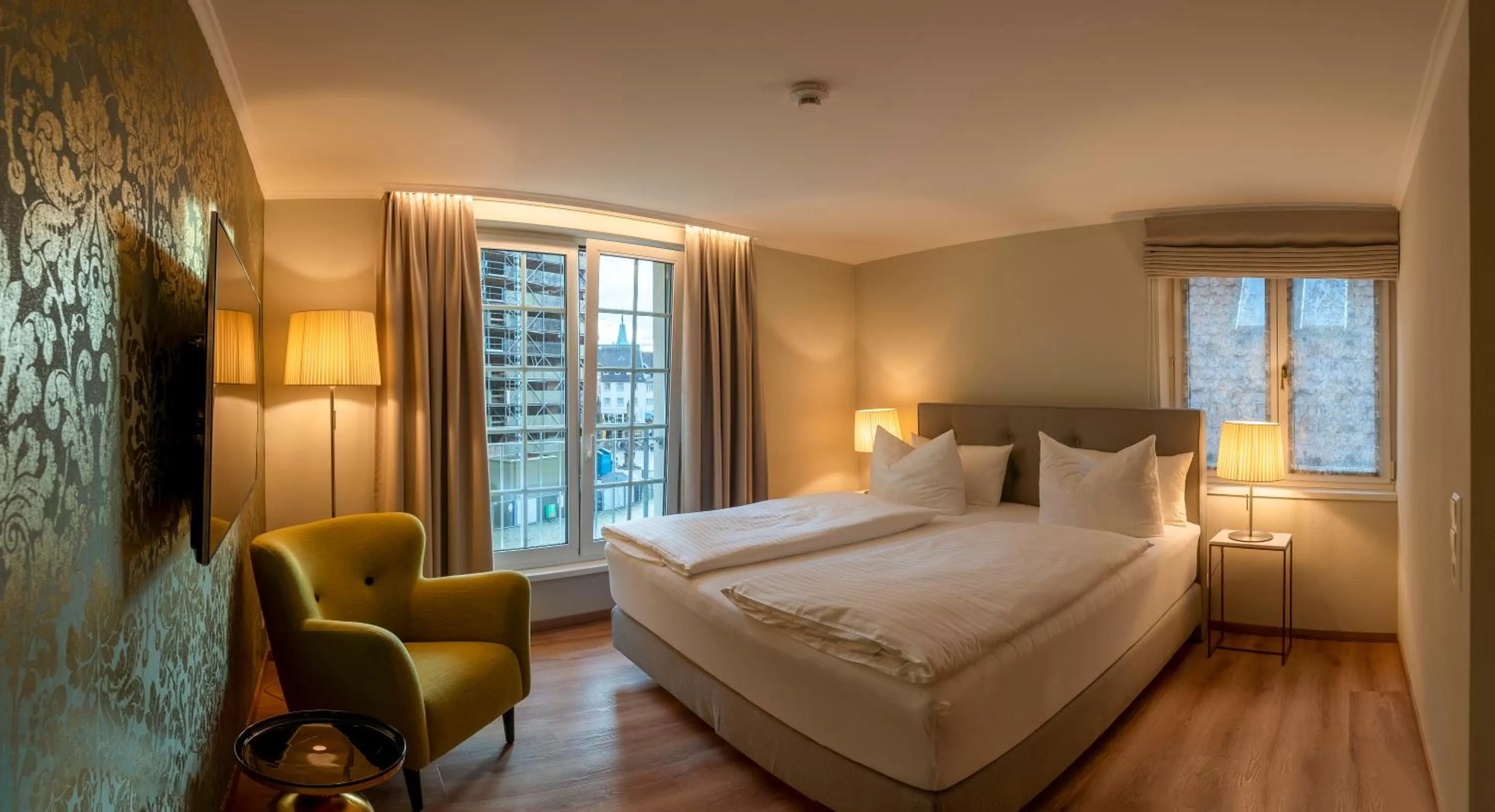 Photo of the whole room, Bed in Hotel Rappen am Münsterplatz