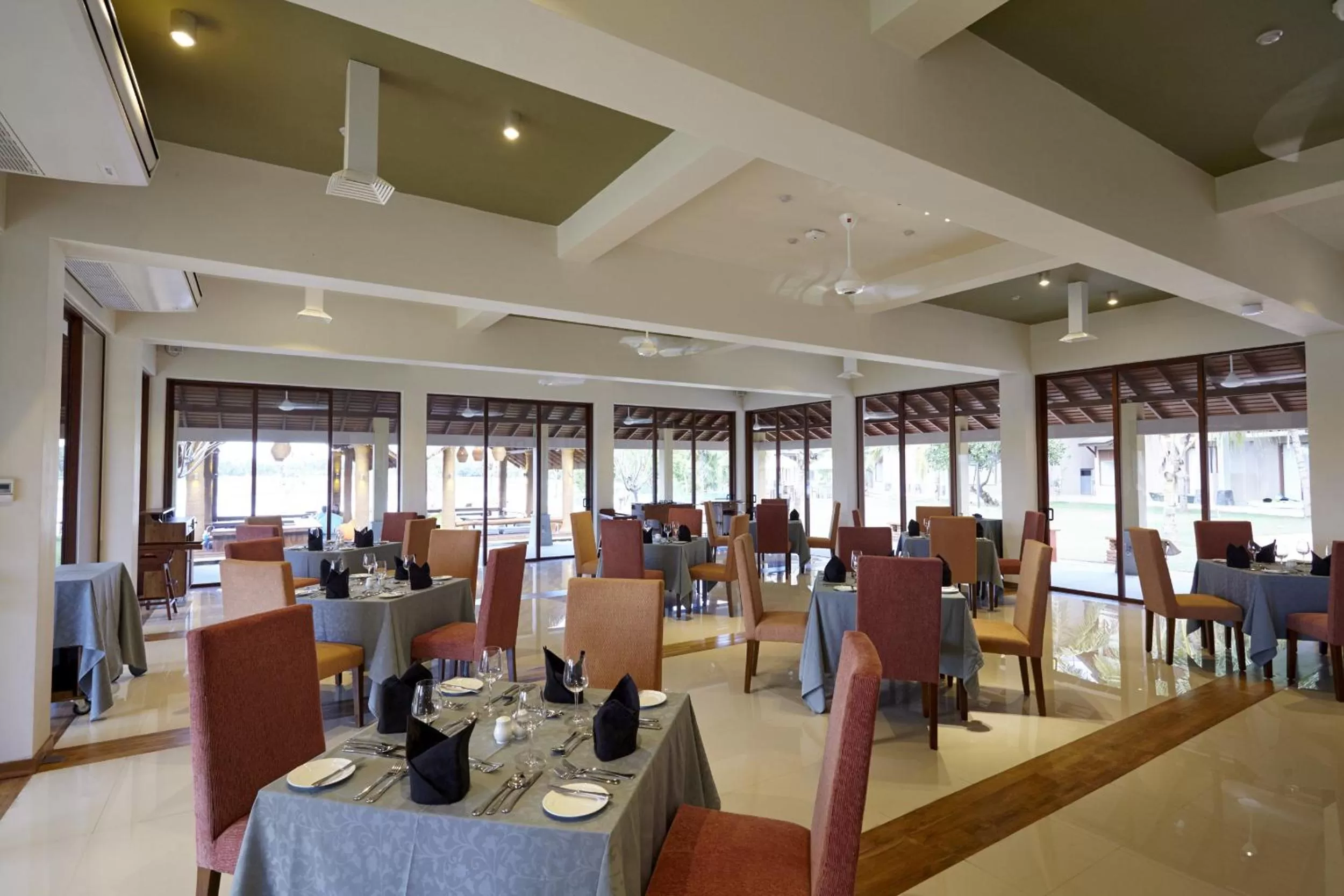 Restaurant/places to eat in Amaranthe Bay Resort & Spa