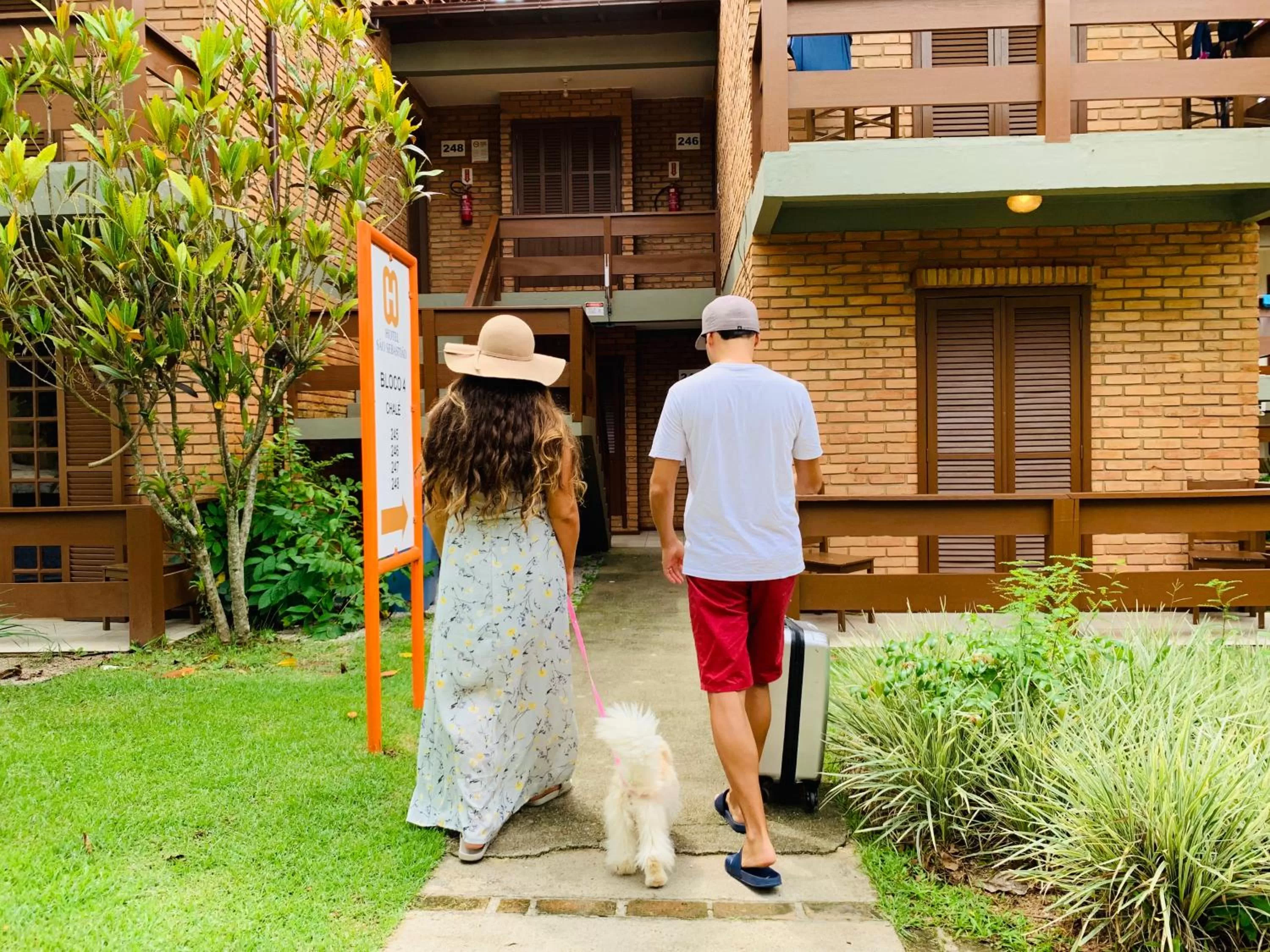 People in Hotel São Sebastião da Praia