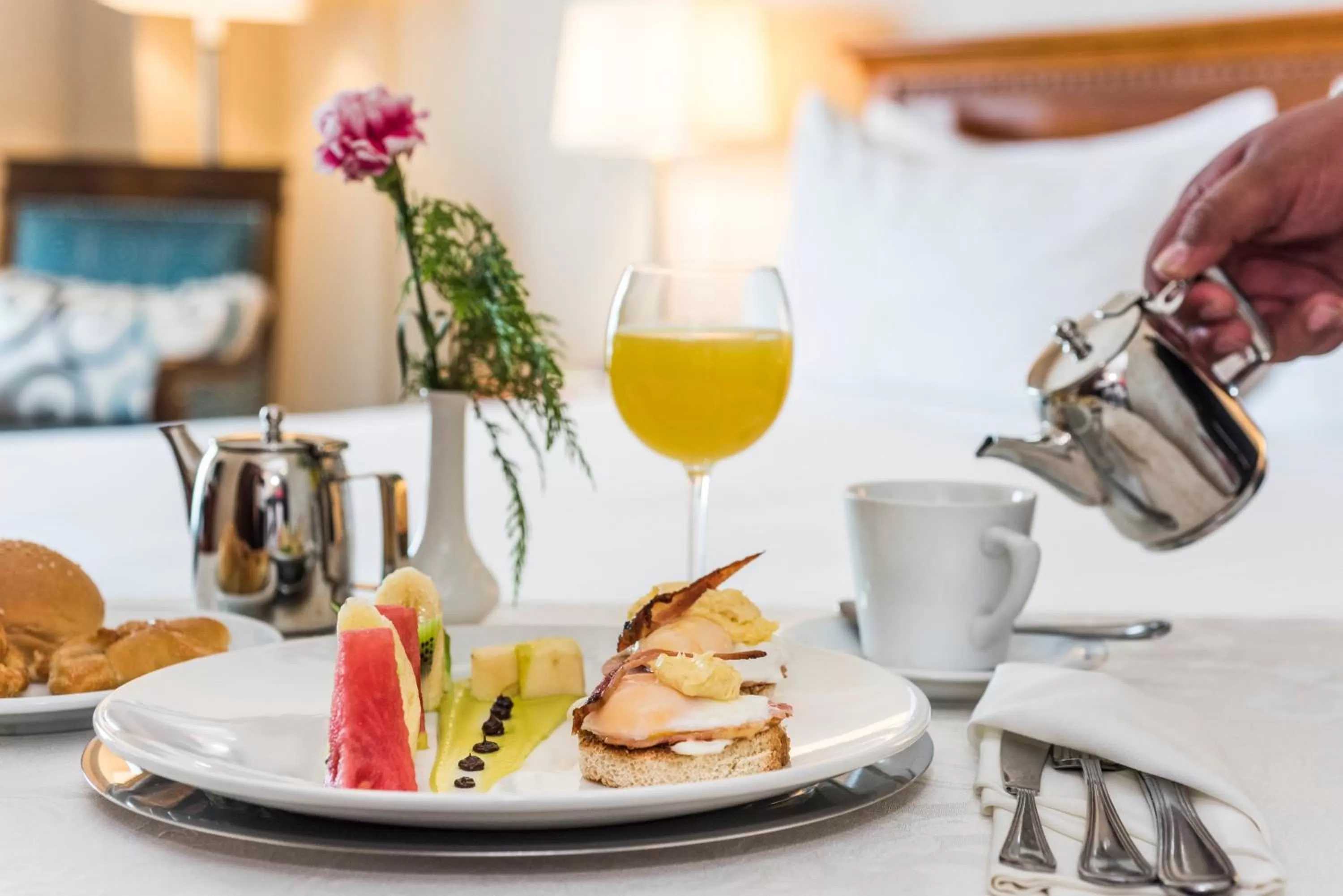 Photo of the whole room in Holiday Inn Convention Center by IHG