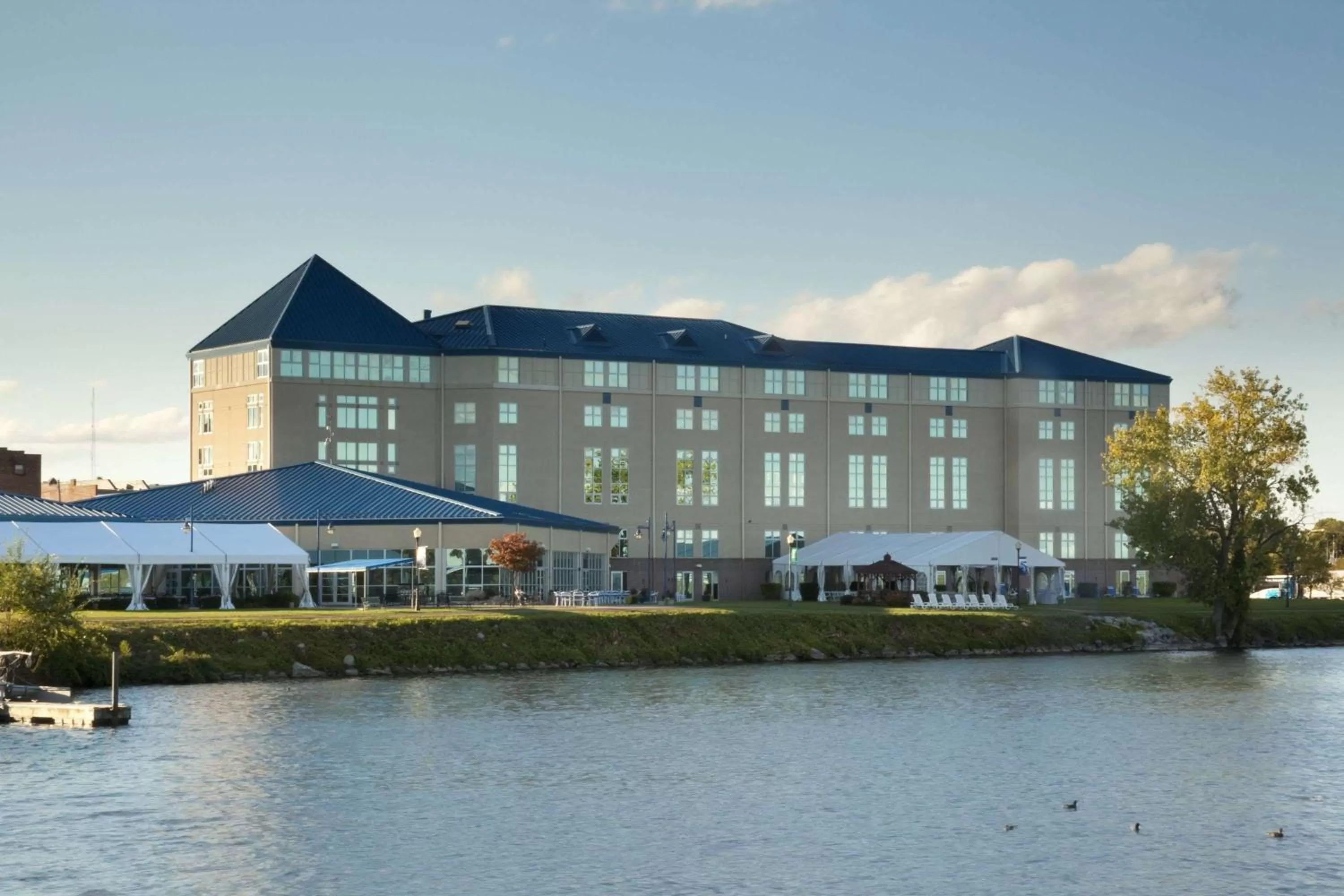 Property building in 41 Lakefront Hotel, Trademark Collection by Wyndham