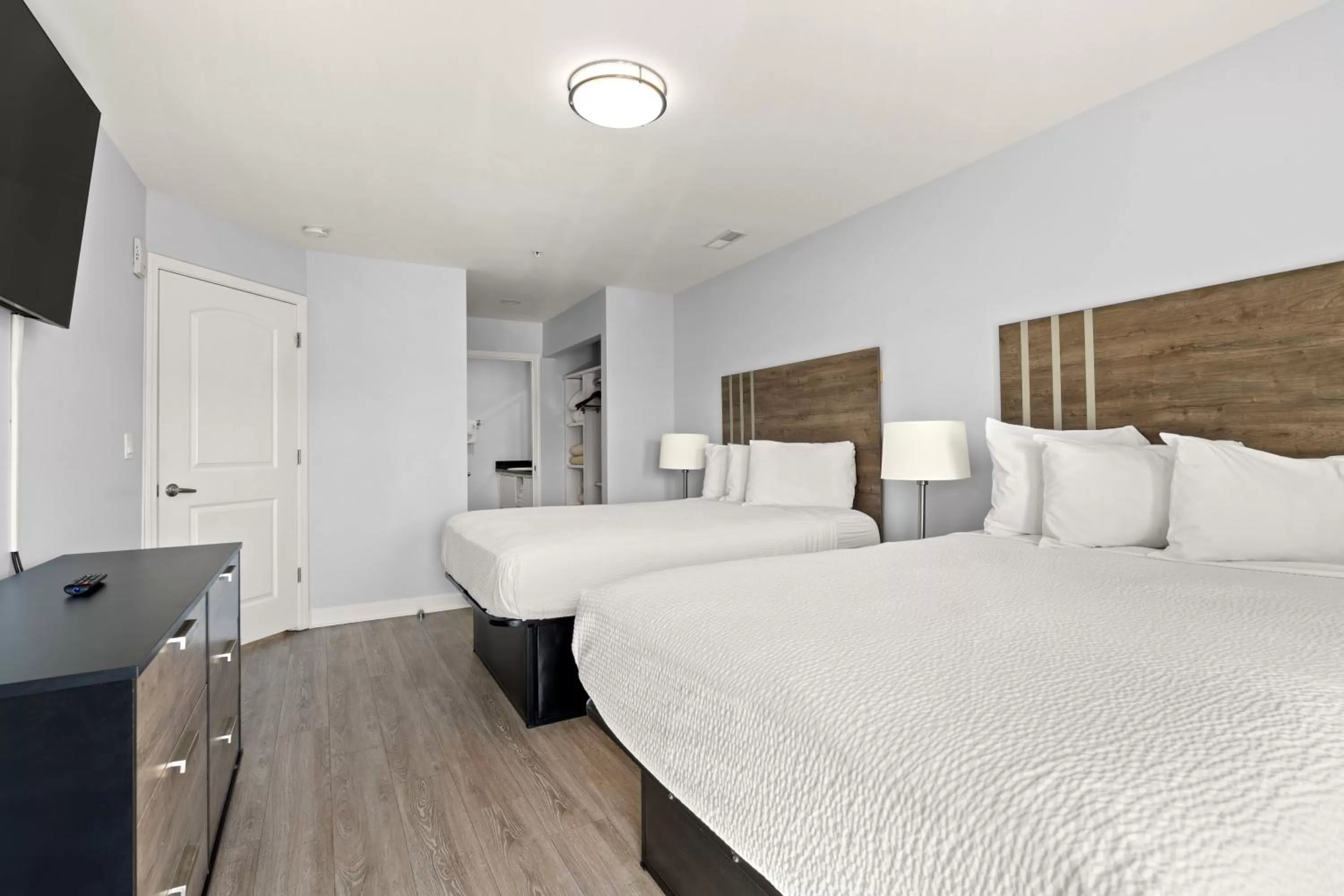 Bedroom, Bed in Ocean Escape Condos