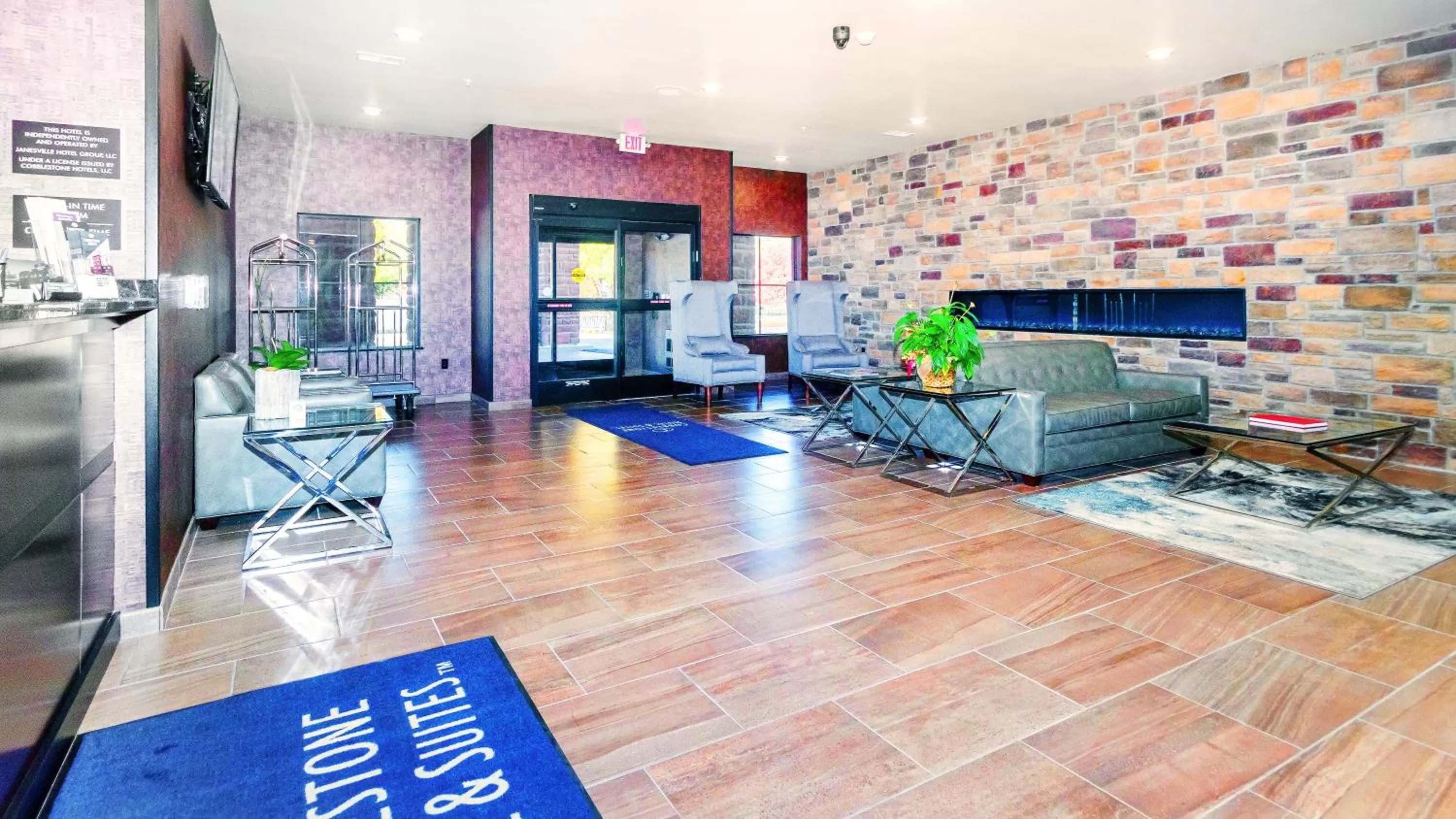 Lobby or reception in Cobblestone Hotel & Suites - Janesville