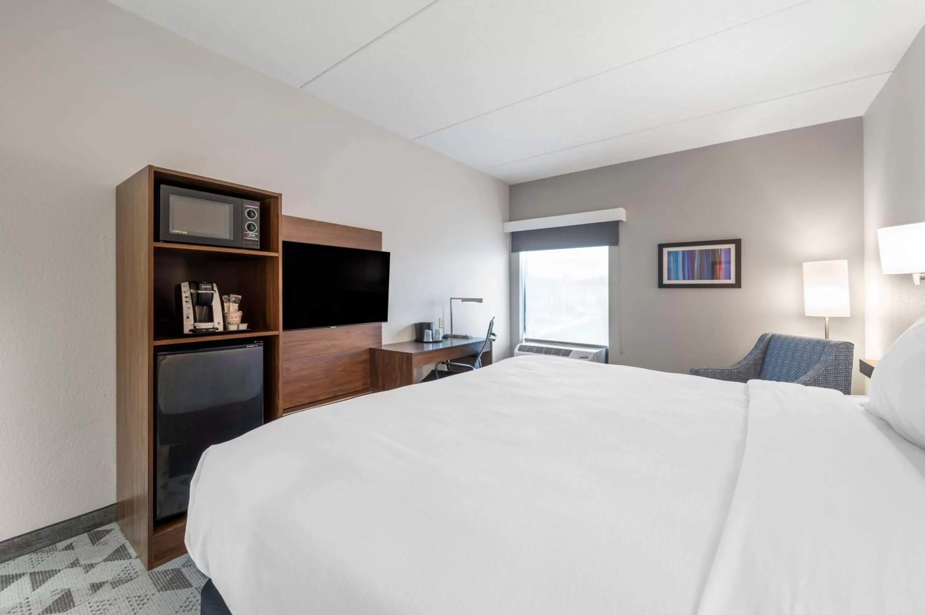 Bedroom, Bed in Best Western Plus Harrisonburg