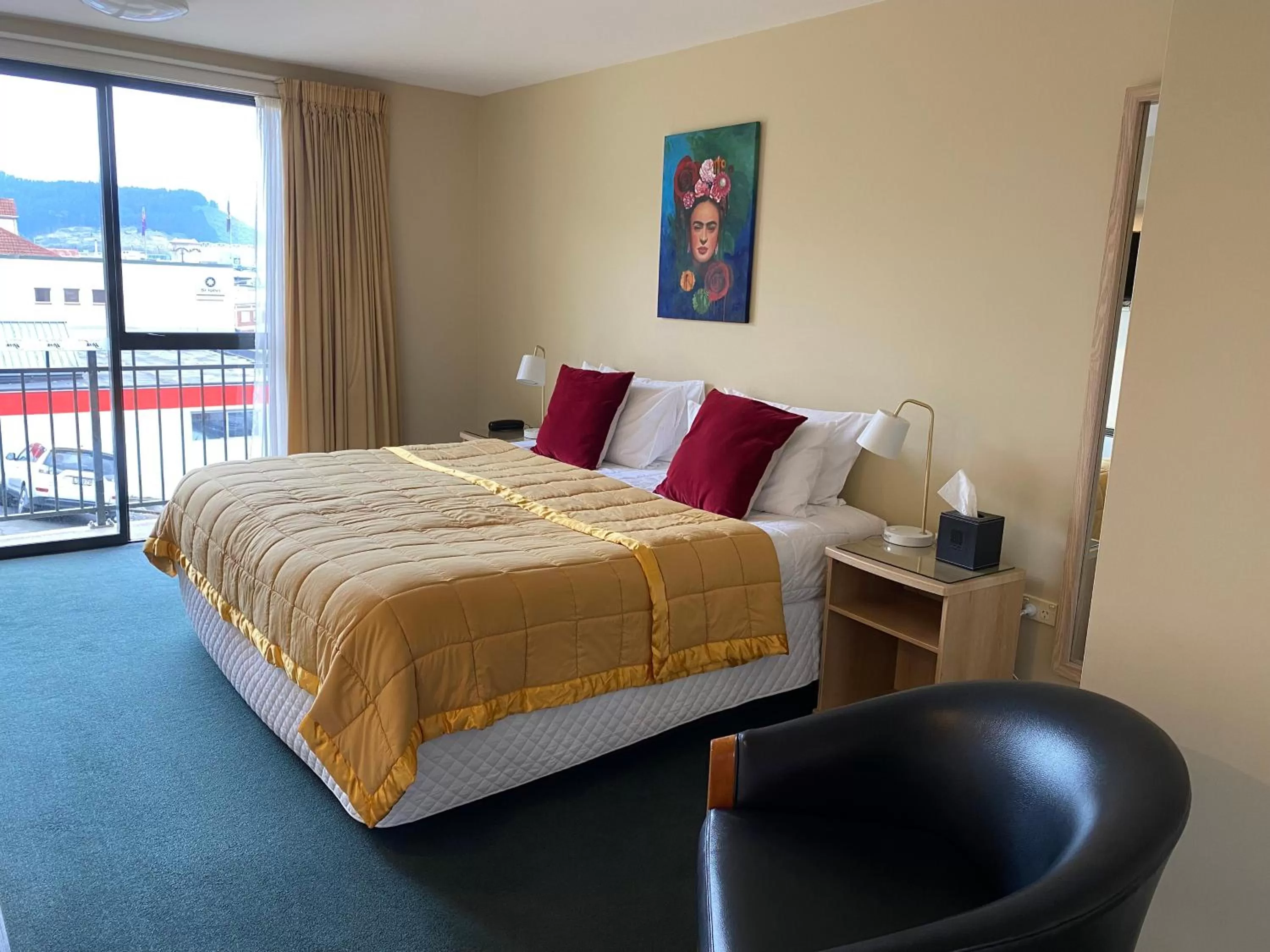 Bed in Motel On York