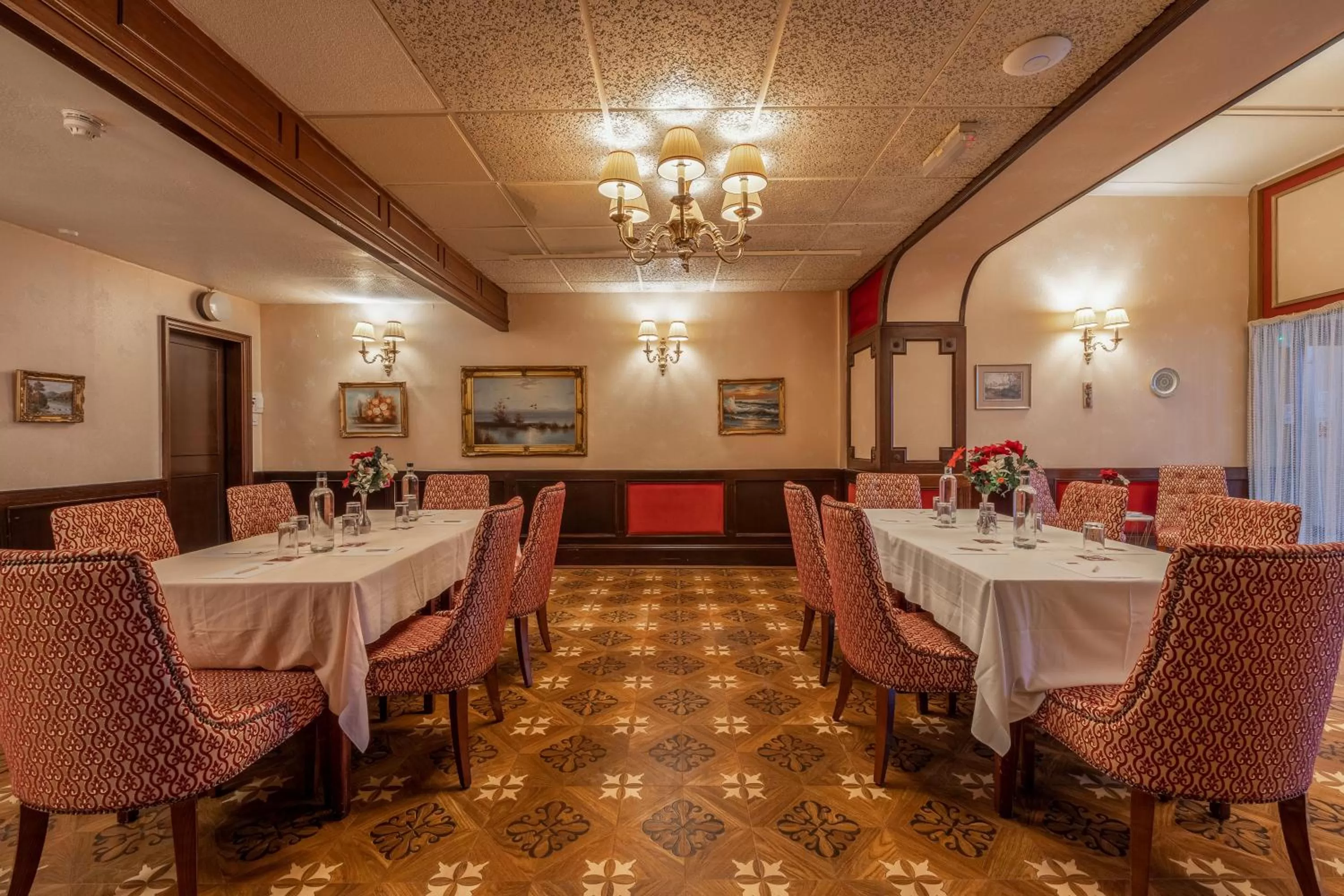 Meeting/conference room in Muthu Fort William Hotel