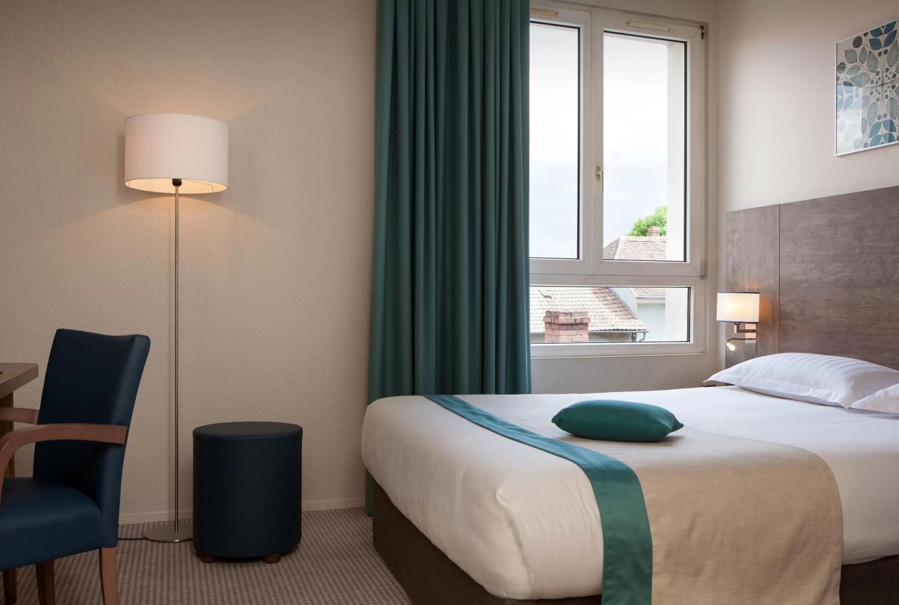 Chambre Classique Double in Logis Hôtel Beauséjour Colmar