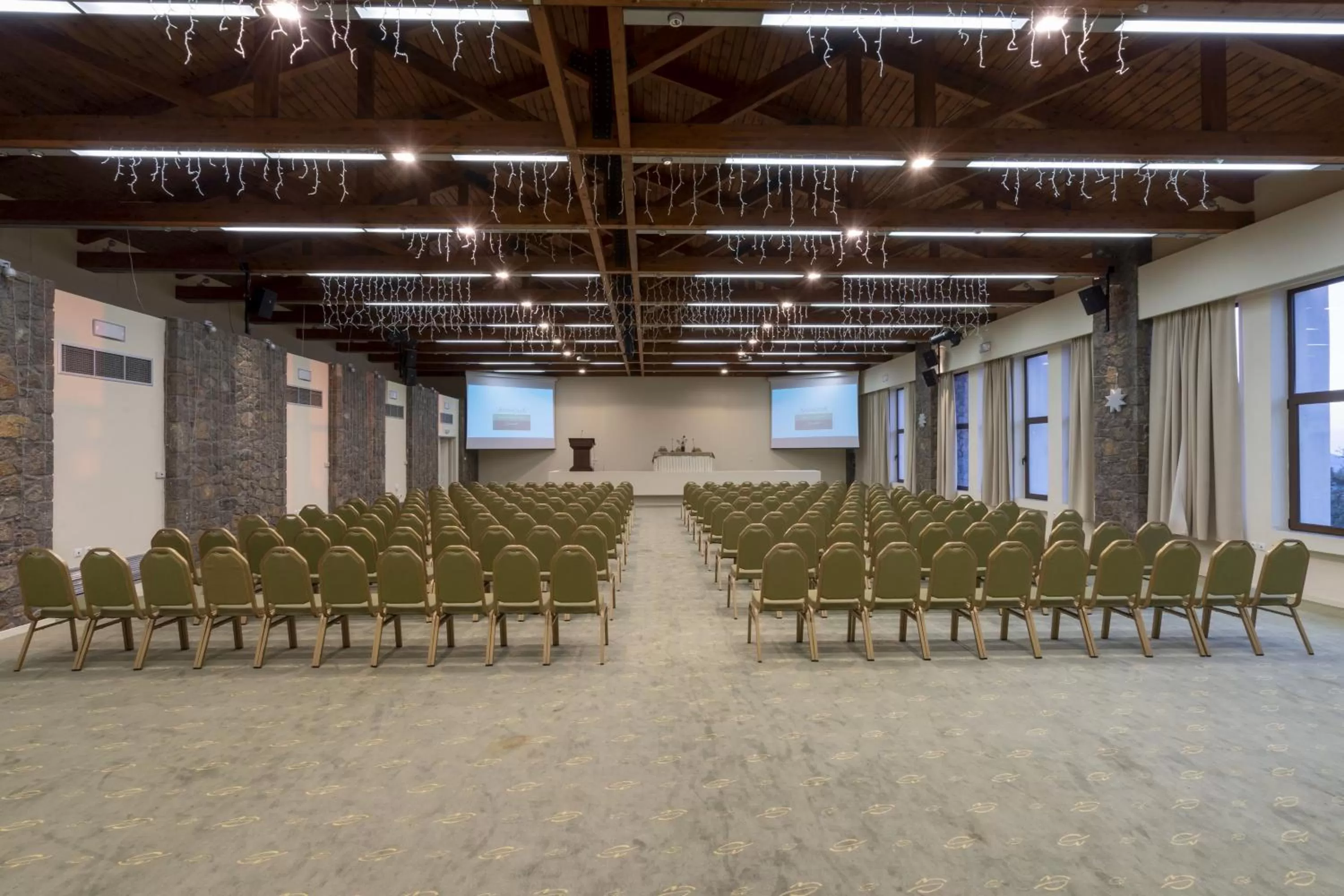 Banquet/Function facilities in Anemolia Mountain Resort