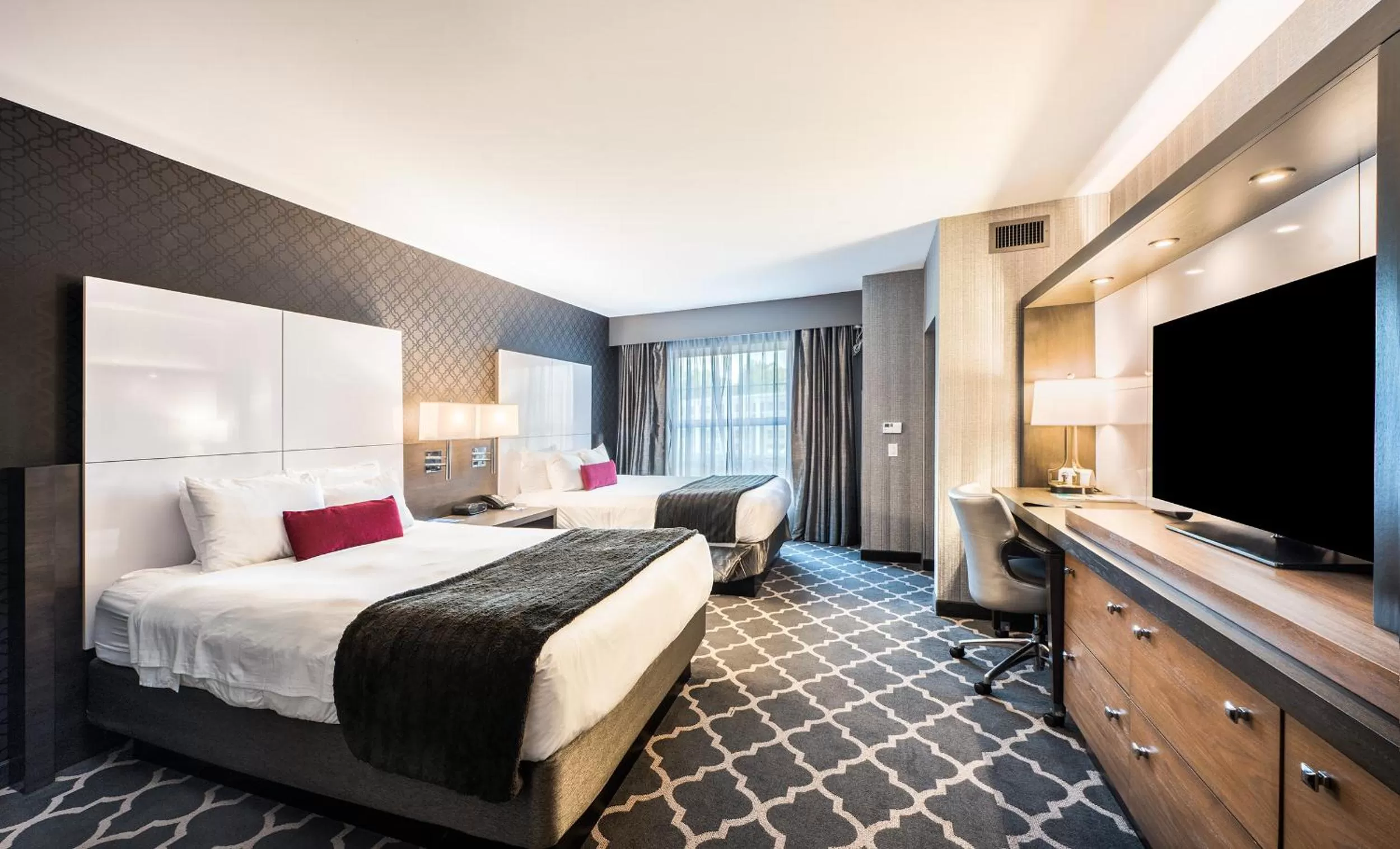 Bedroom, Bed in The Guest House at Graceland