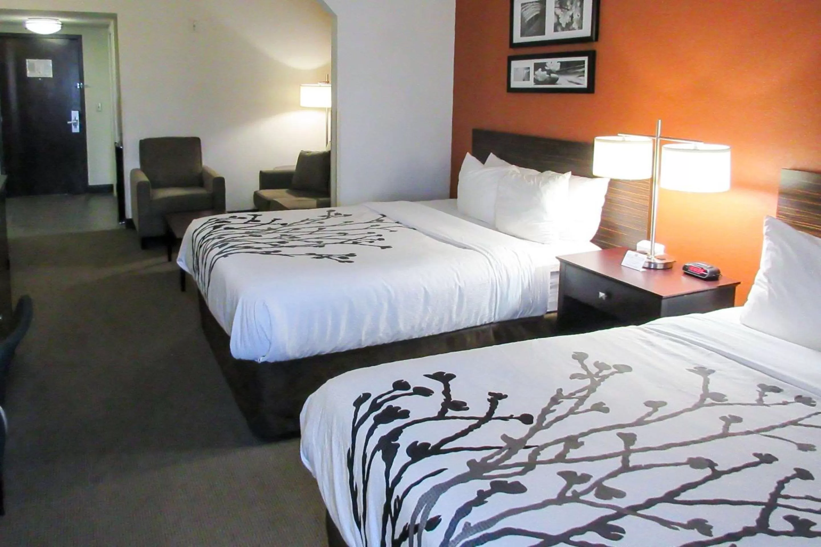 Photo of the whole room, Bed in Sleep Inn & Suites Ft Lauderdale International Airport