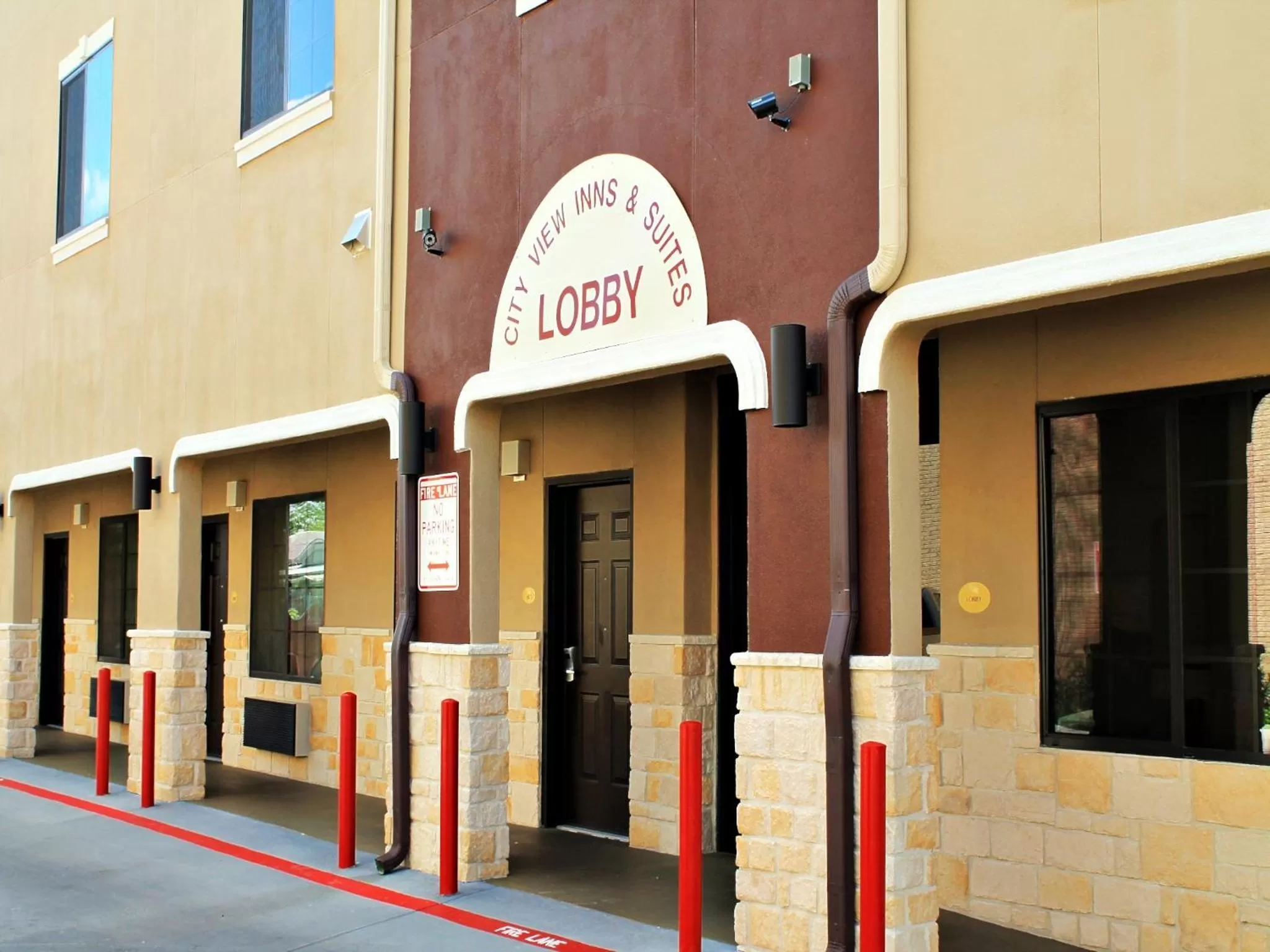 Facade/entrance in Cityview Inn & Suites Downtown /RiverCenter Area