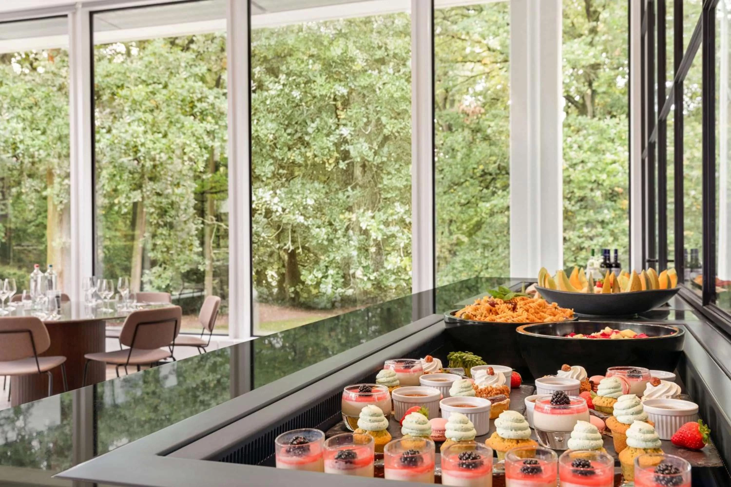 Restaurant/places to eat in Hotel Dolce La Hulpe Brussels