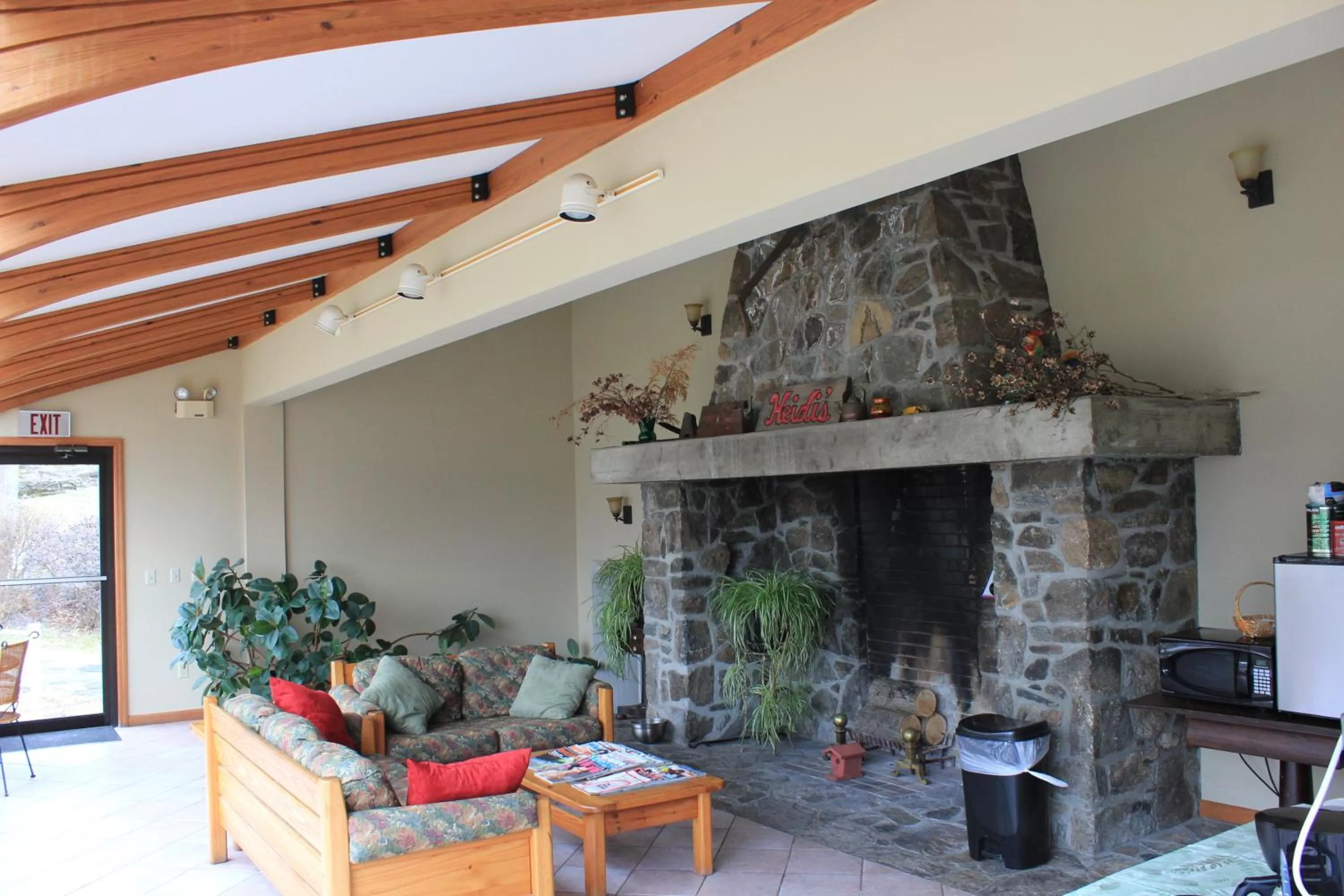 Decorative detail in Heidi's Inn