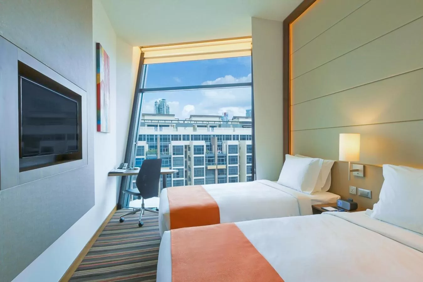 Bed in Holiday Inn Express Singapore Clarke Quay by IHG