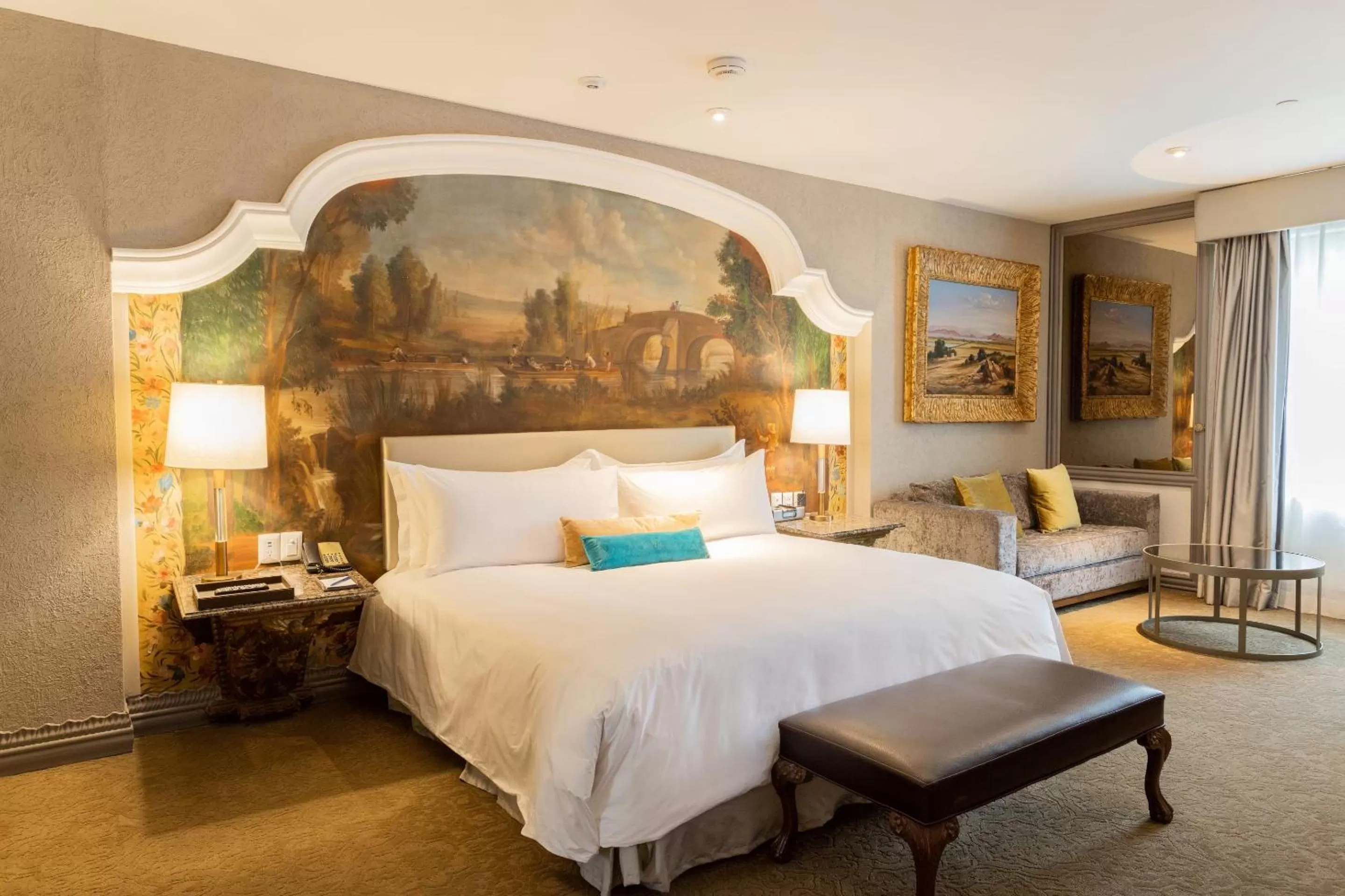 Bedroom, Bed in Quinta Real Monterrey