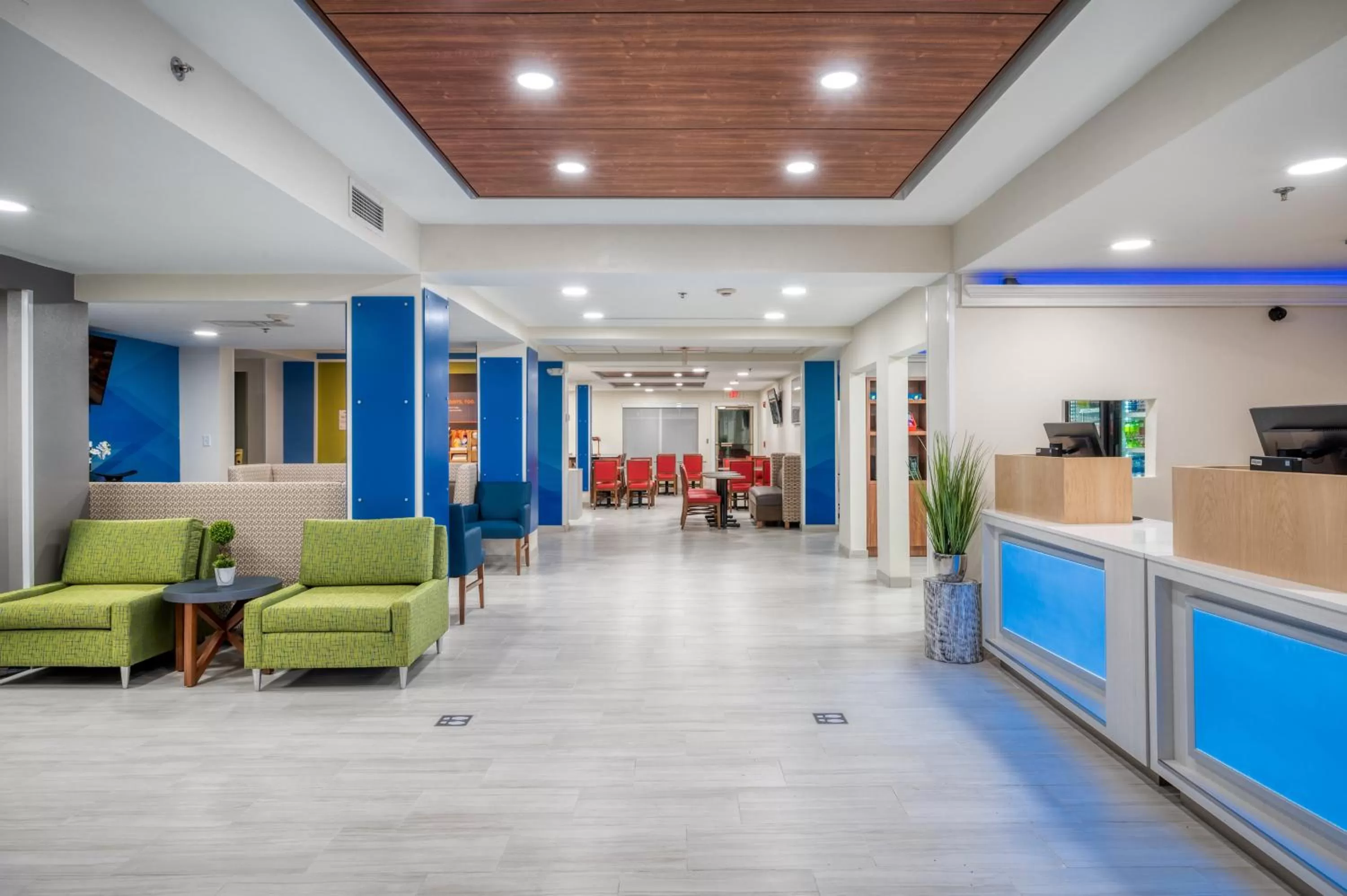 Lobby or reception in Holiday Inn Express Hotel & Suites Greenville by IHG