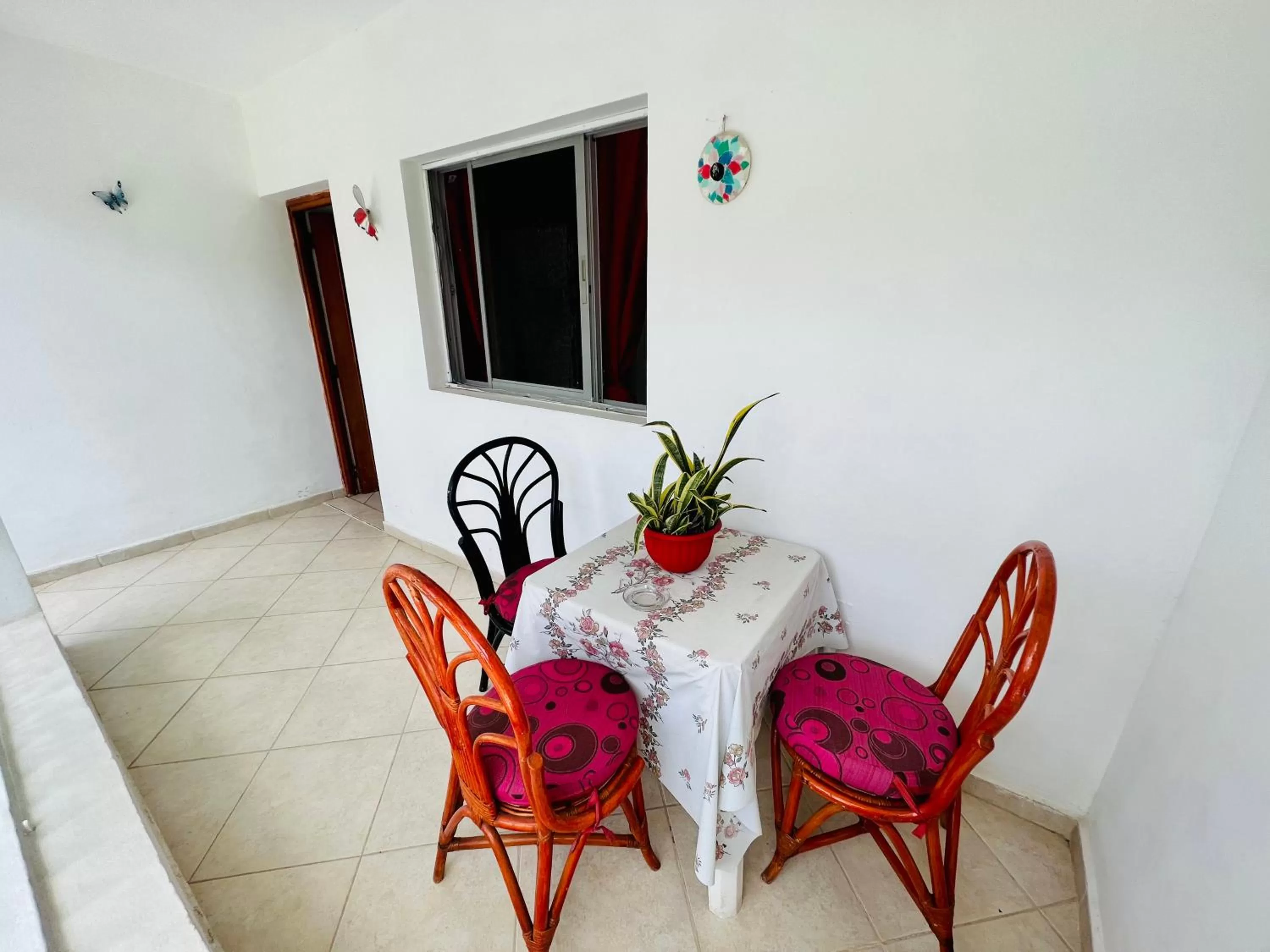 Dining Area in Villa Antonia 16
