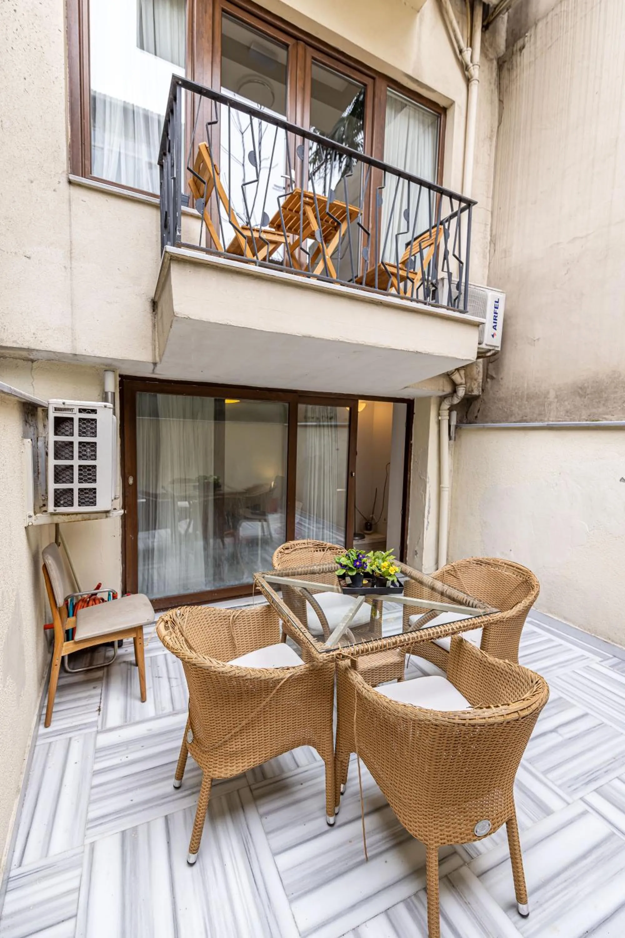 Patio in Calanthe Residence