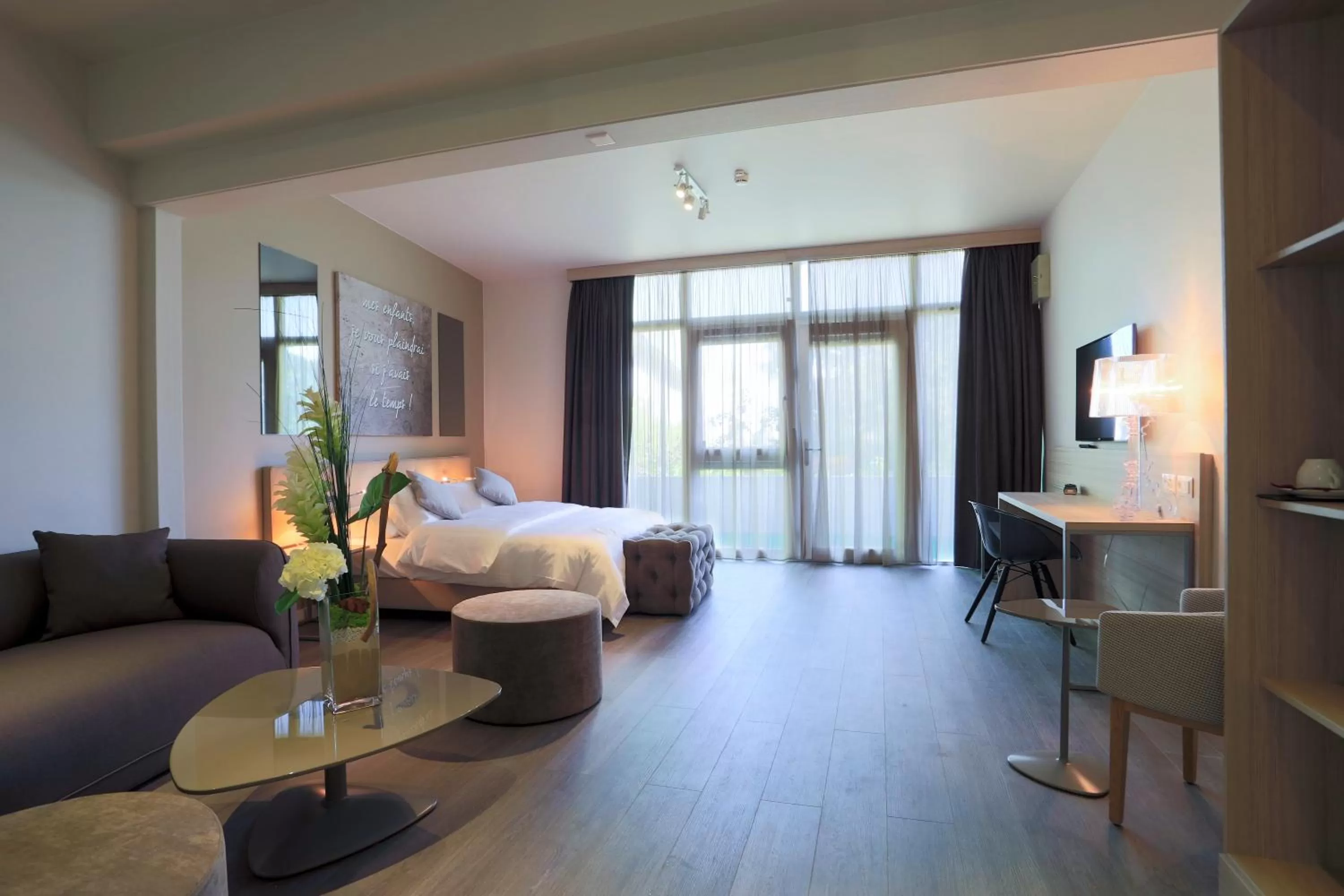 Photo of the whole room, Bed in Chez Maman Hotel & Restaurant