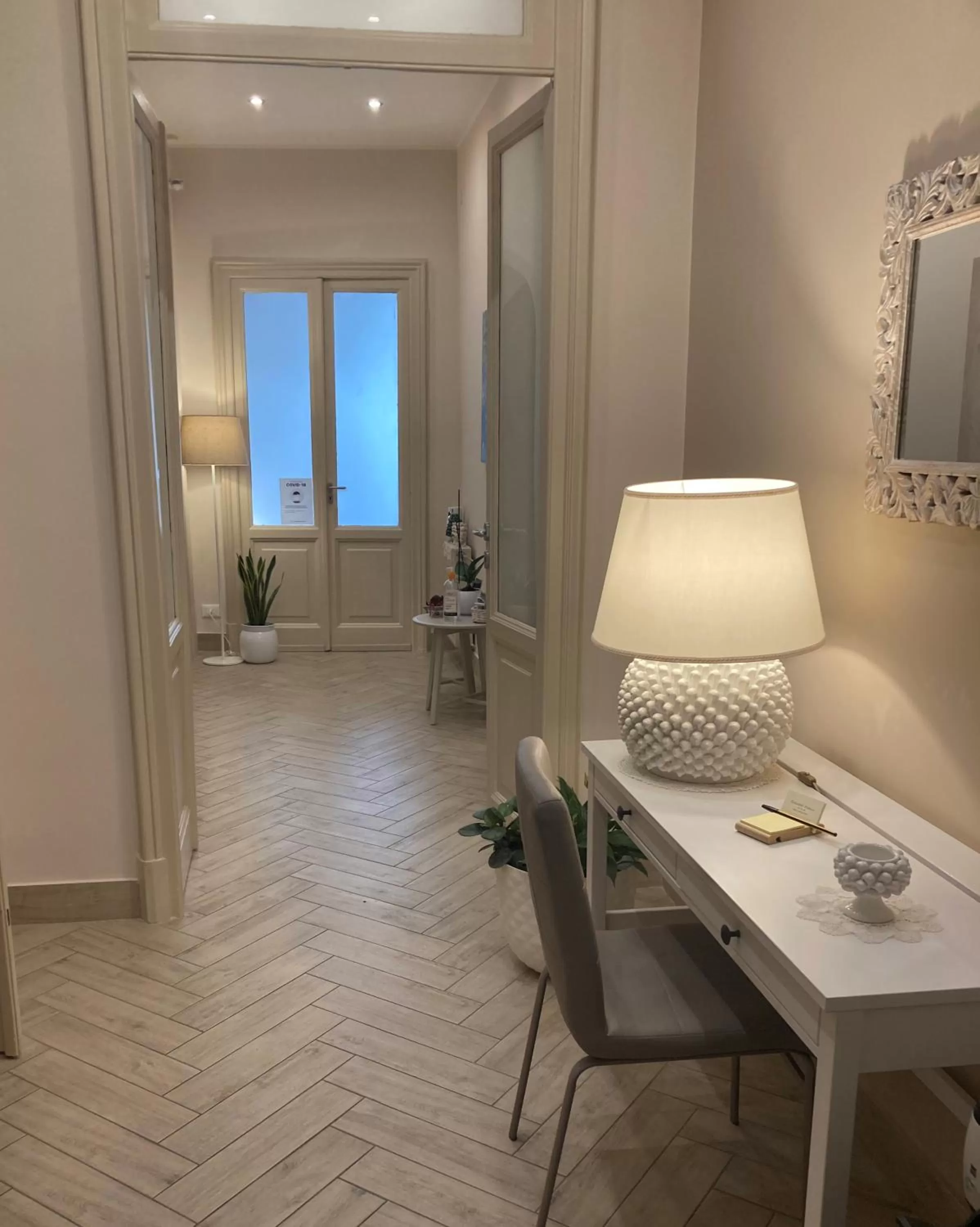 Decorative detail in B&B Oriental Palace