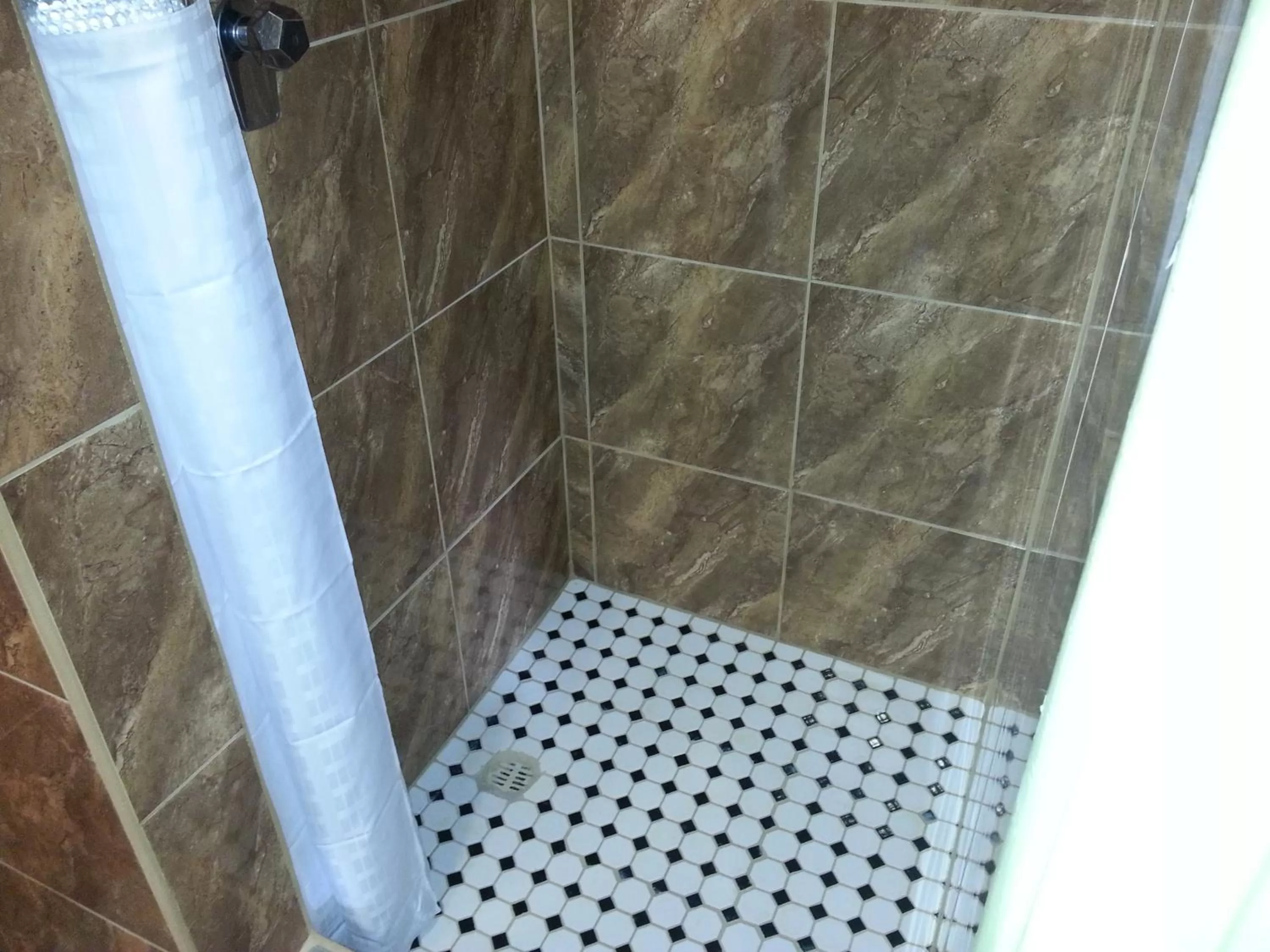 Shower in Harris Motel