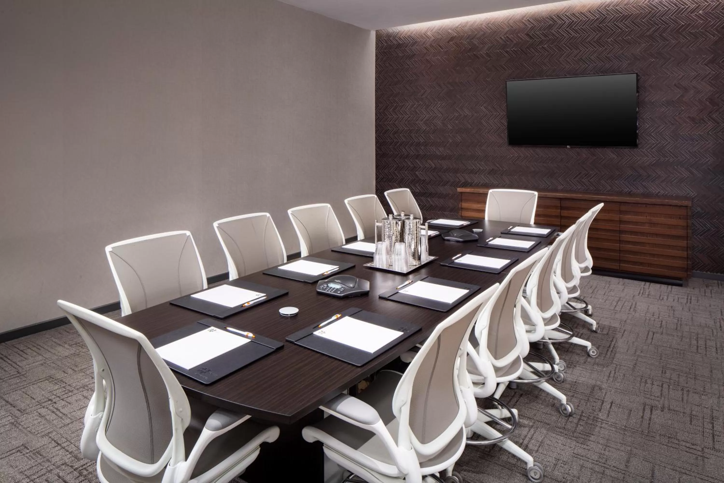 Meeting/conference room in EVEN Hotel New York - Midtown East by IHG