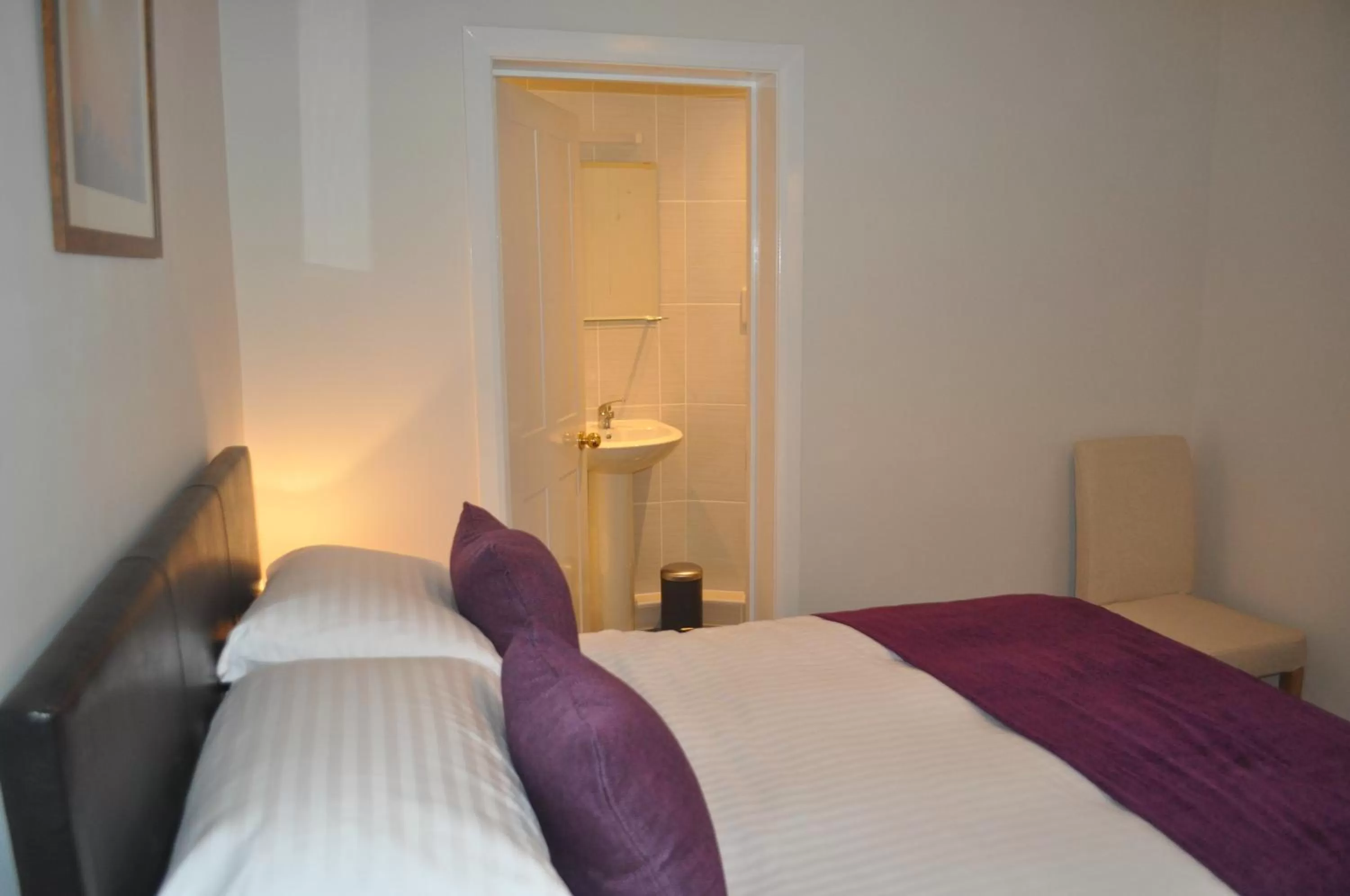 Bed in Woodlands 159