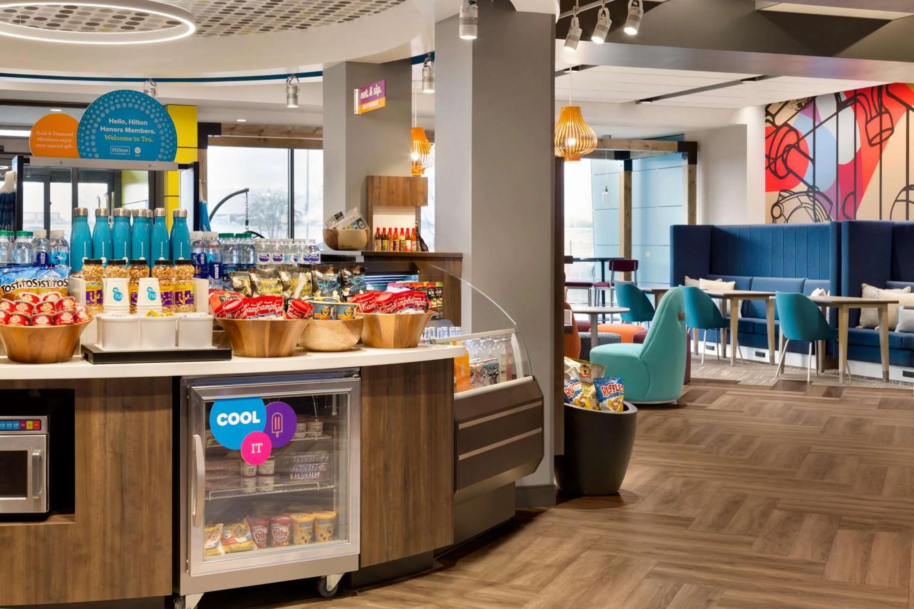 Restaurant/places to eat in Tru By Hilton Las Vegas Airport NV